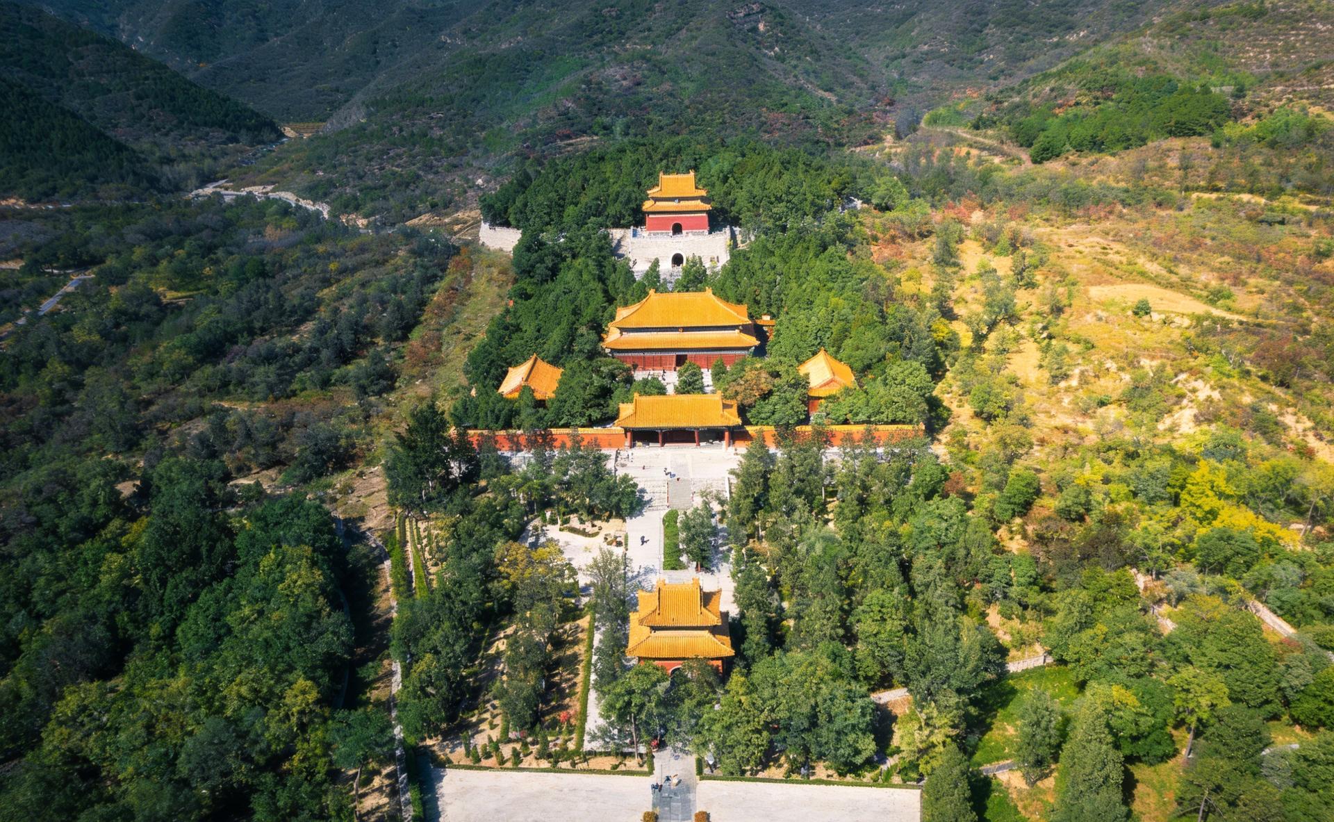 Beijing Ming Tombs & Longqingxia One-Day Private Tour - Thumbnail 4
