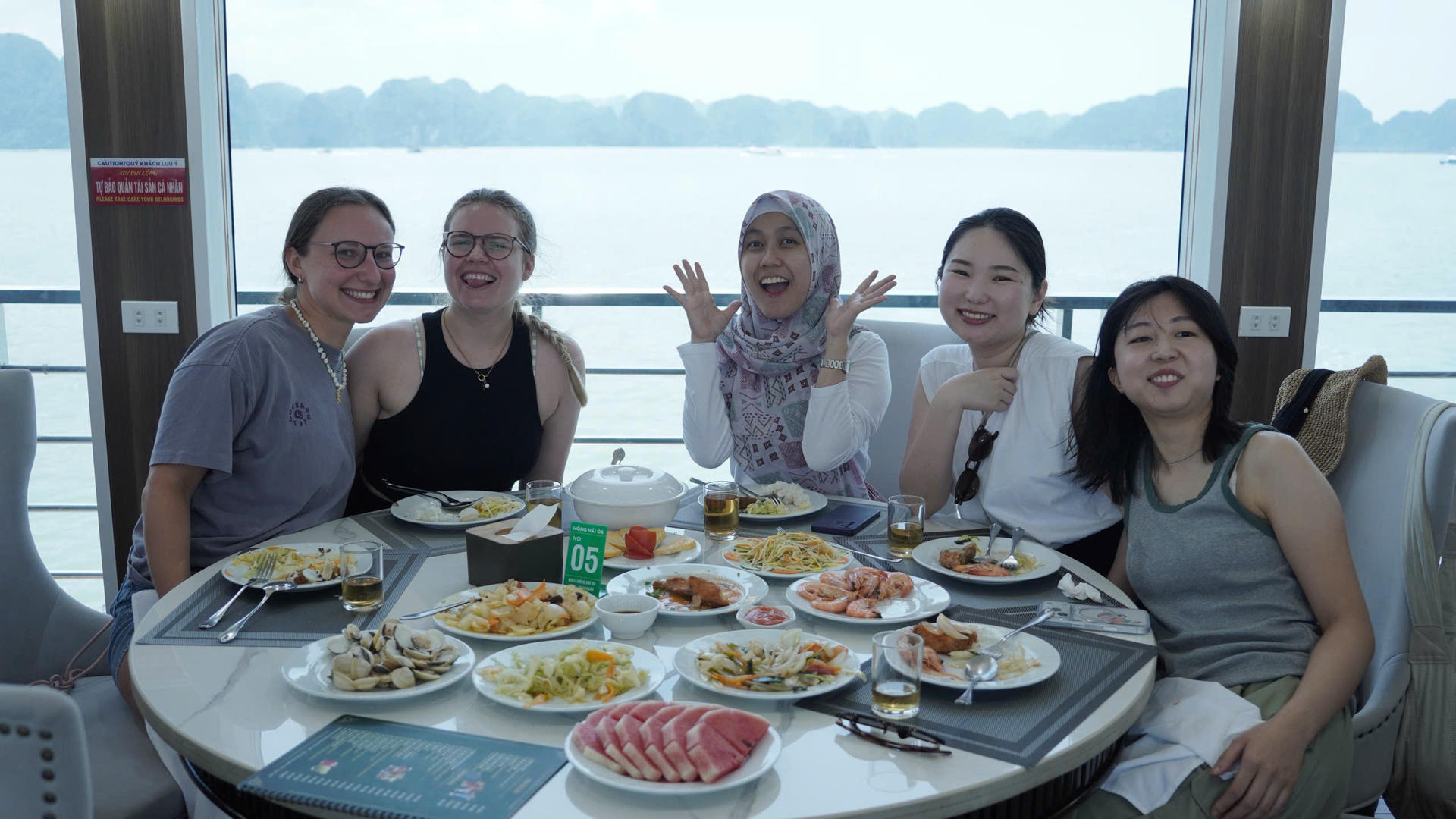 Dragon King 1 Day Cruise: Ha Long Bay Tour with Sung Sot & Ti Top - Thumbnail 47