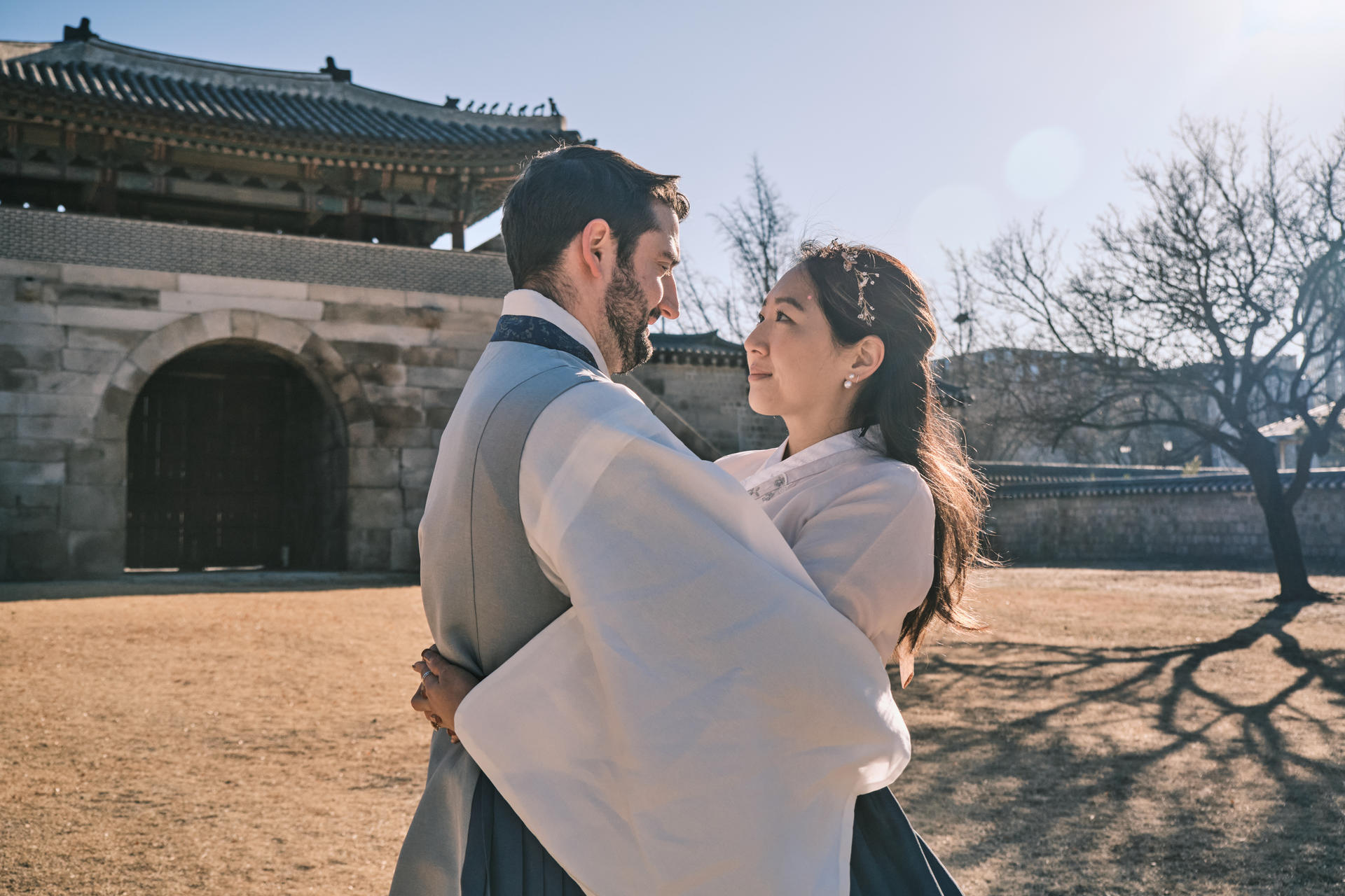 Cinematic Hanbok Photoshoot Experience - Thumbnail 7