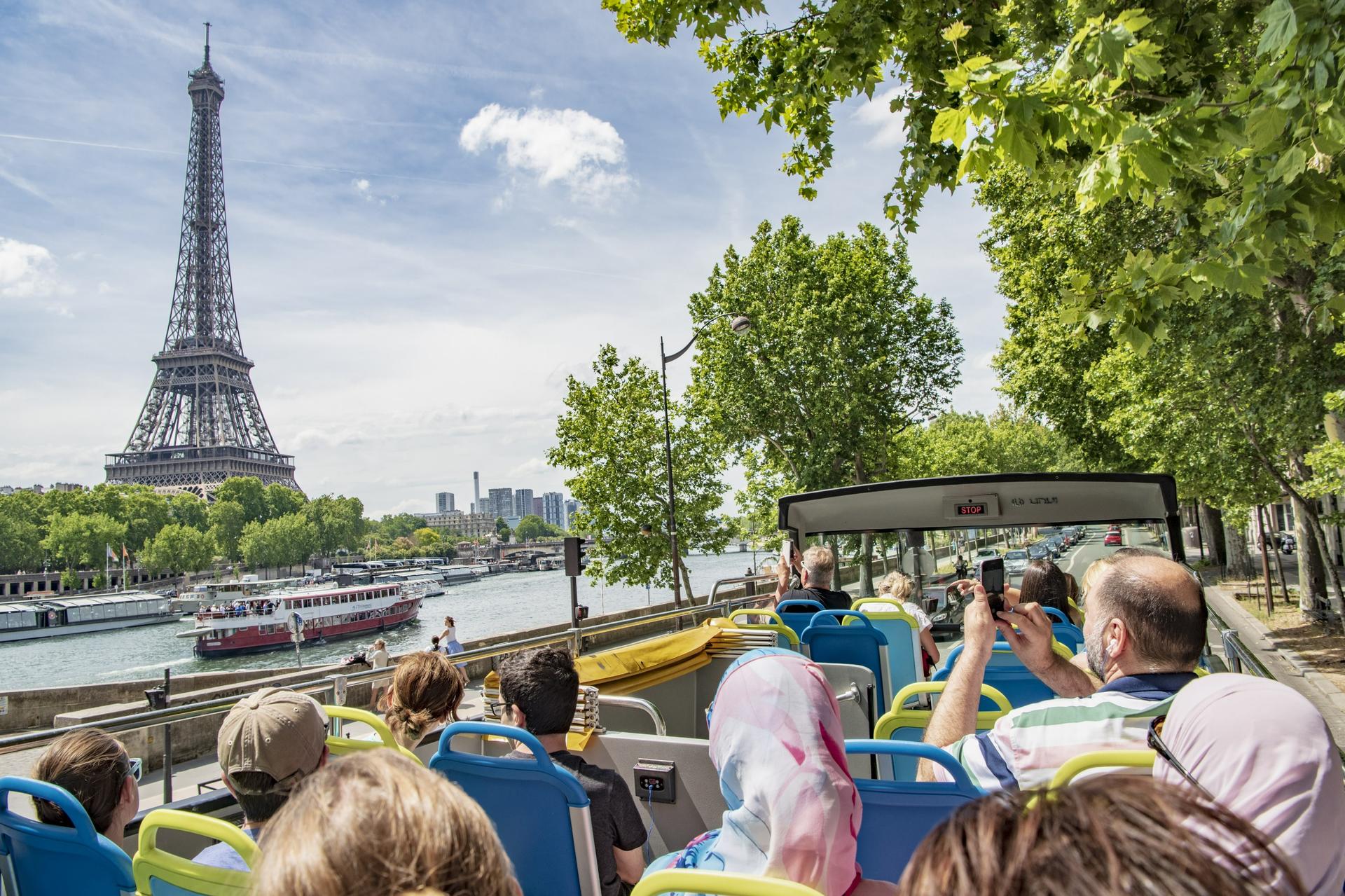 Tootbus Paris Hop-On Hop-Off Tours - Thumbnail 4