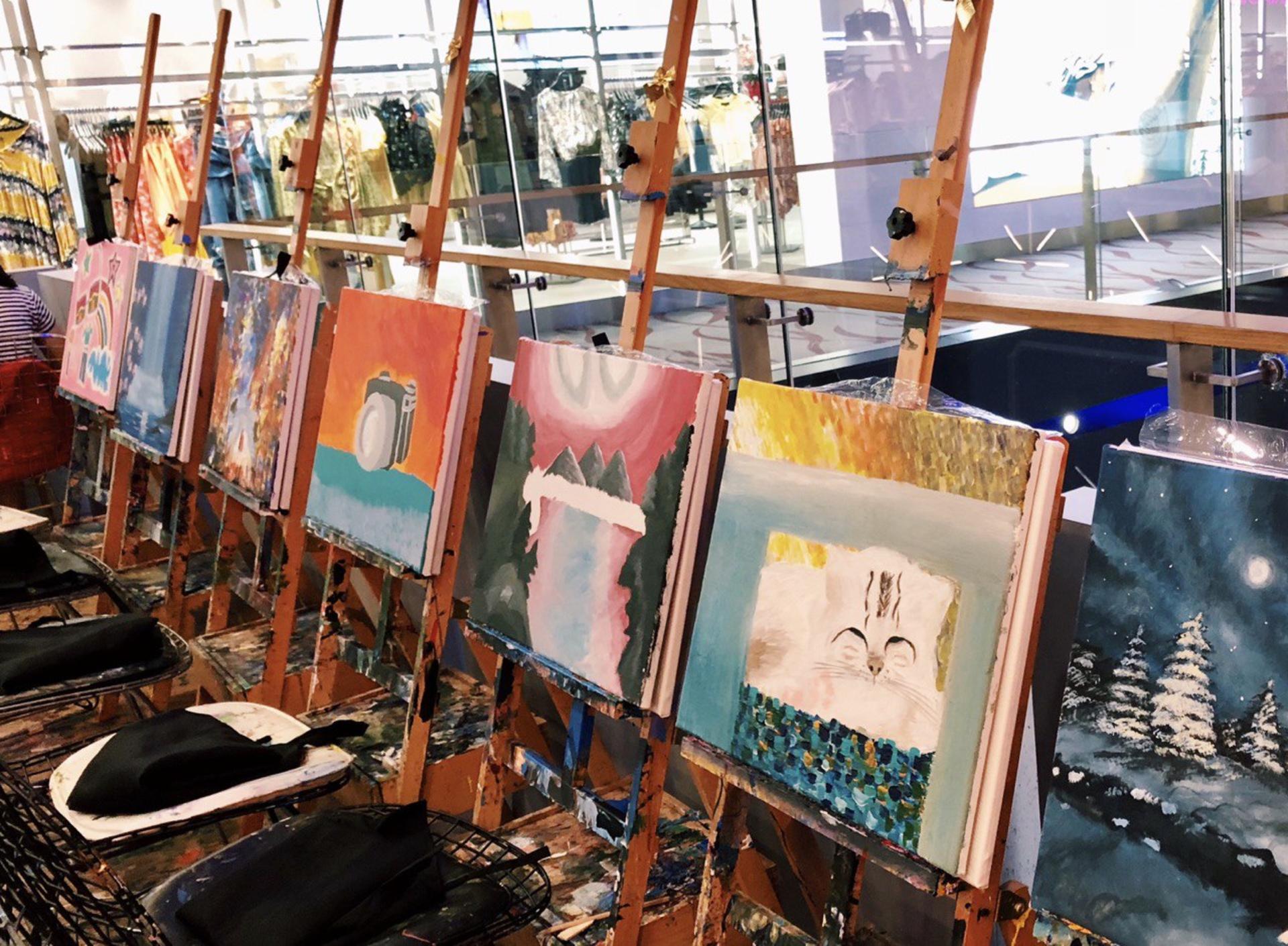 Art Jam Session with Drinks at 313@Somerset or High Tea Experience - Image 1