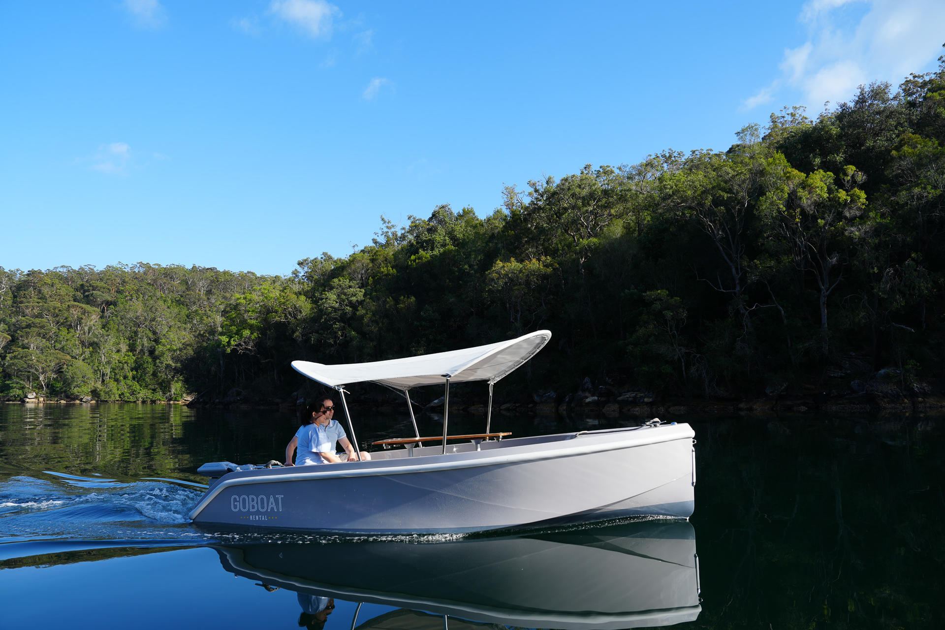 Electric Picnic Boat Hire in Sydney (Akuna Bay) - Thumbnail 5