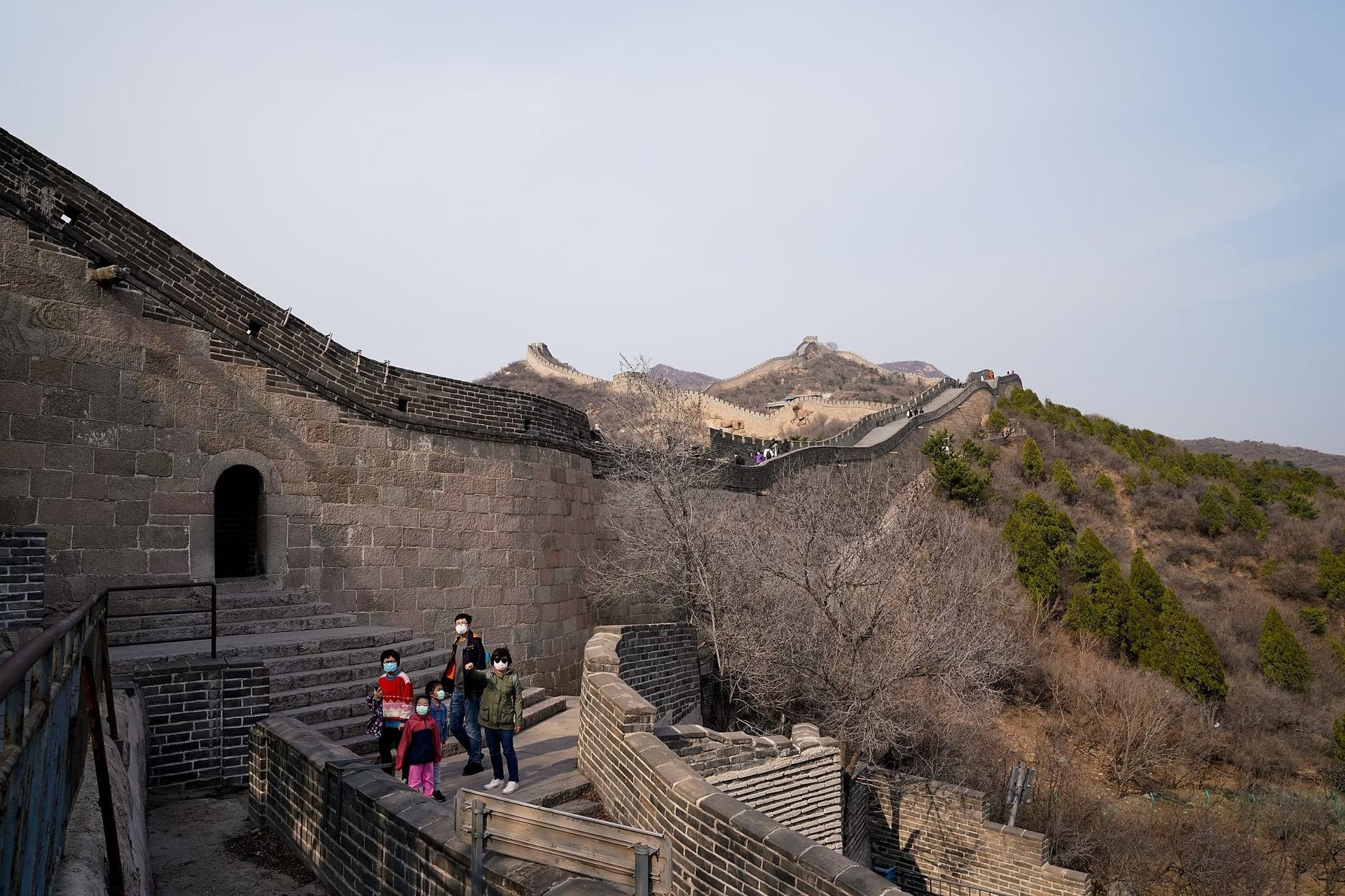 Private Tour to Mutianyu or Badaling Great Wall with VIP Fast Pass - Thumbnail 9