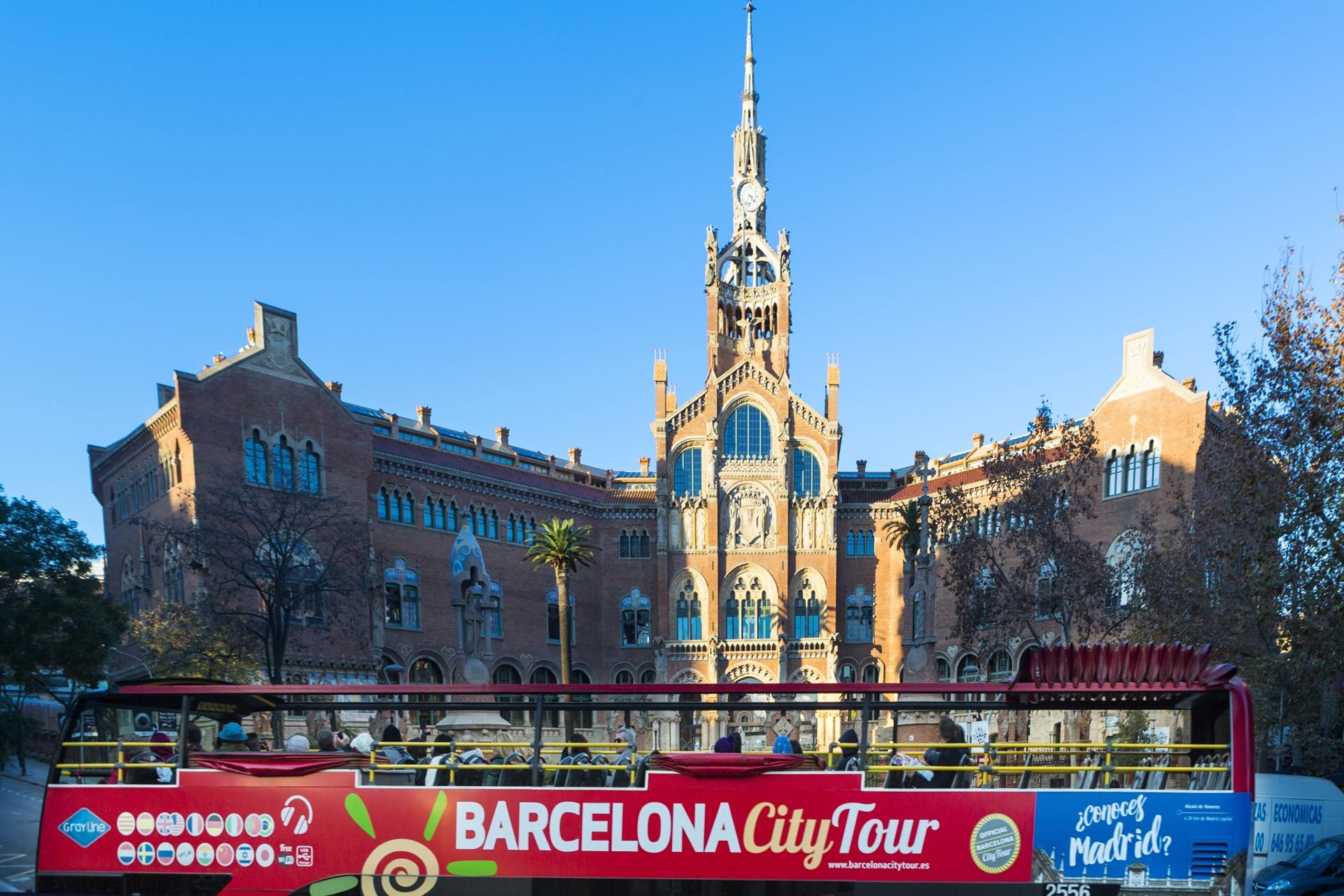 Barcelona Hop-On Hop-Off Bus Tour - Thumbnail 8