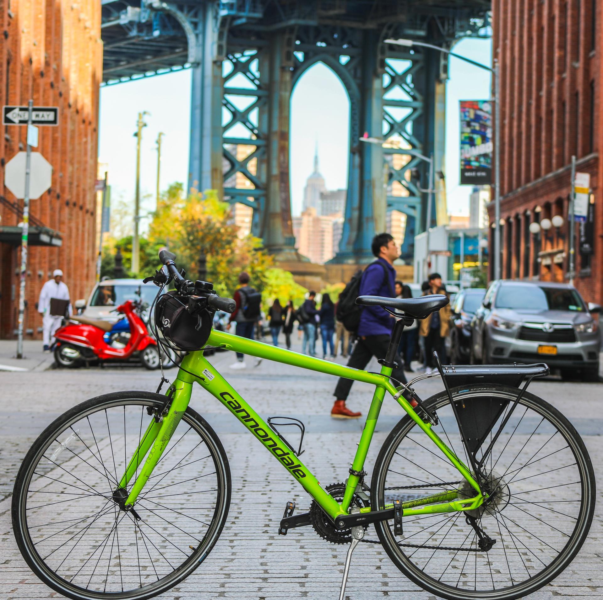 Brooklyn Bridge Bike Rental - Thumbnail 4