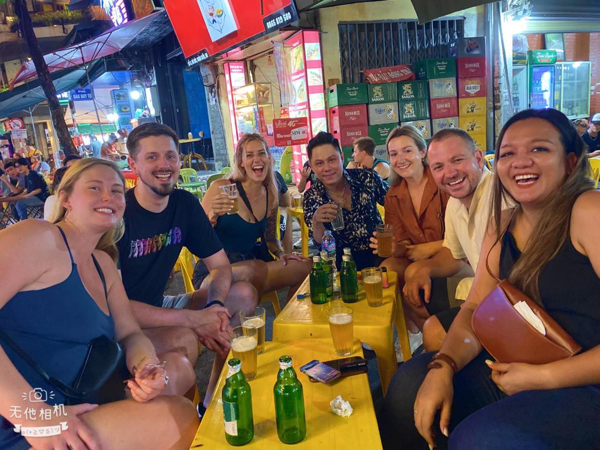 Hanoi Nightlife Bar Hopping Tour with Drinks & Local Host - Thumbnail 9