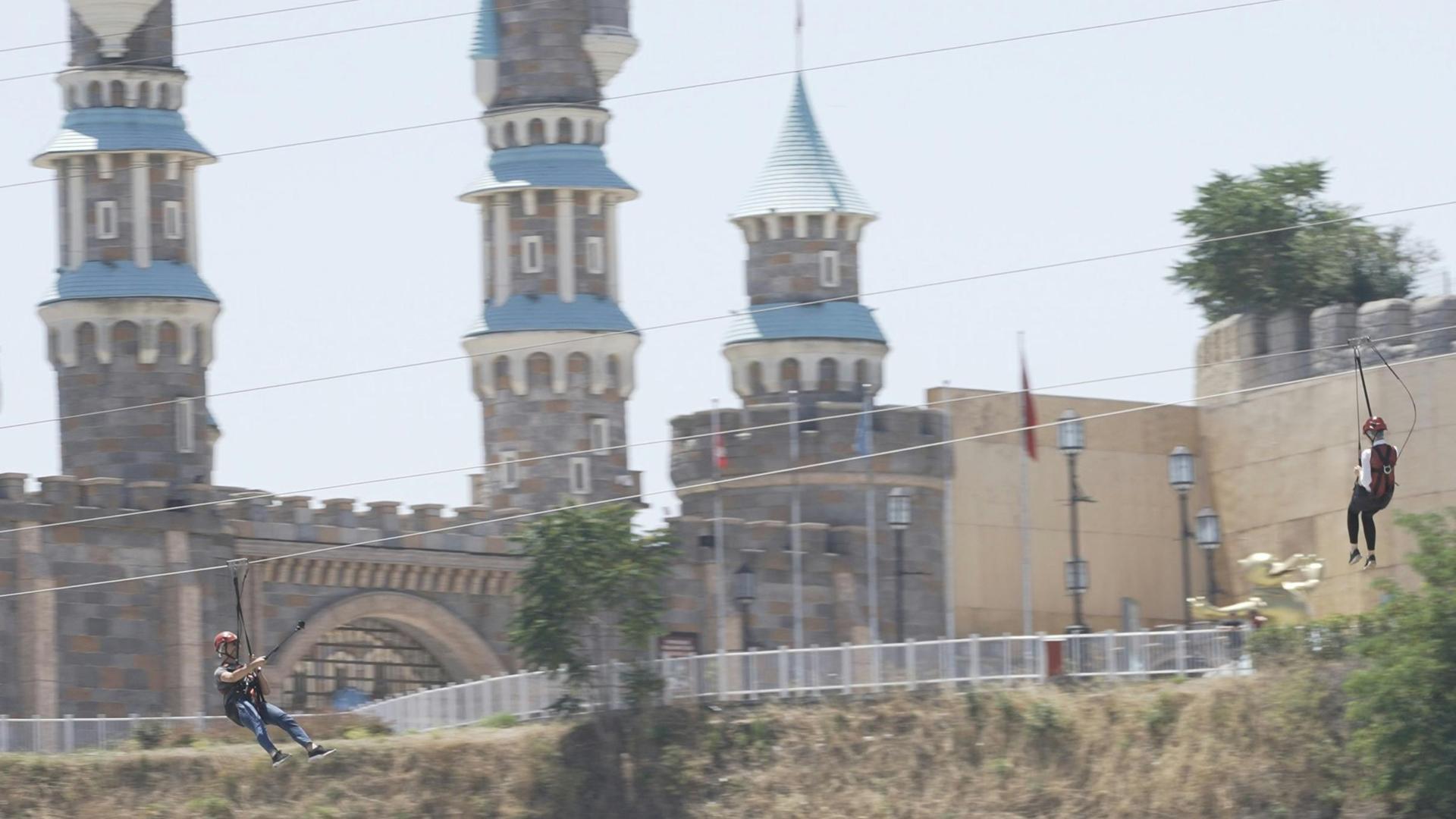 Zipline experience at Vialand Shopping Mall in Istanbul - Thumbnail 4