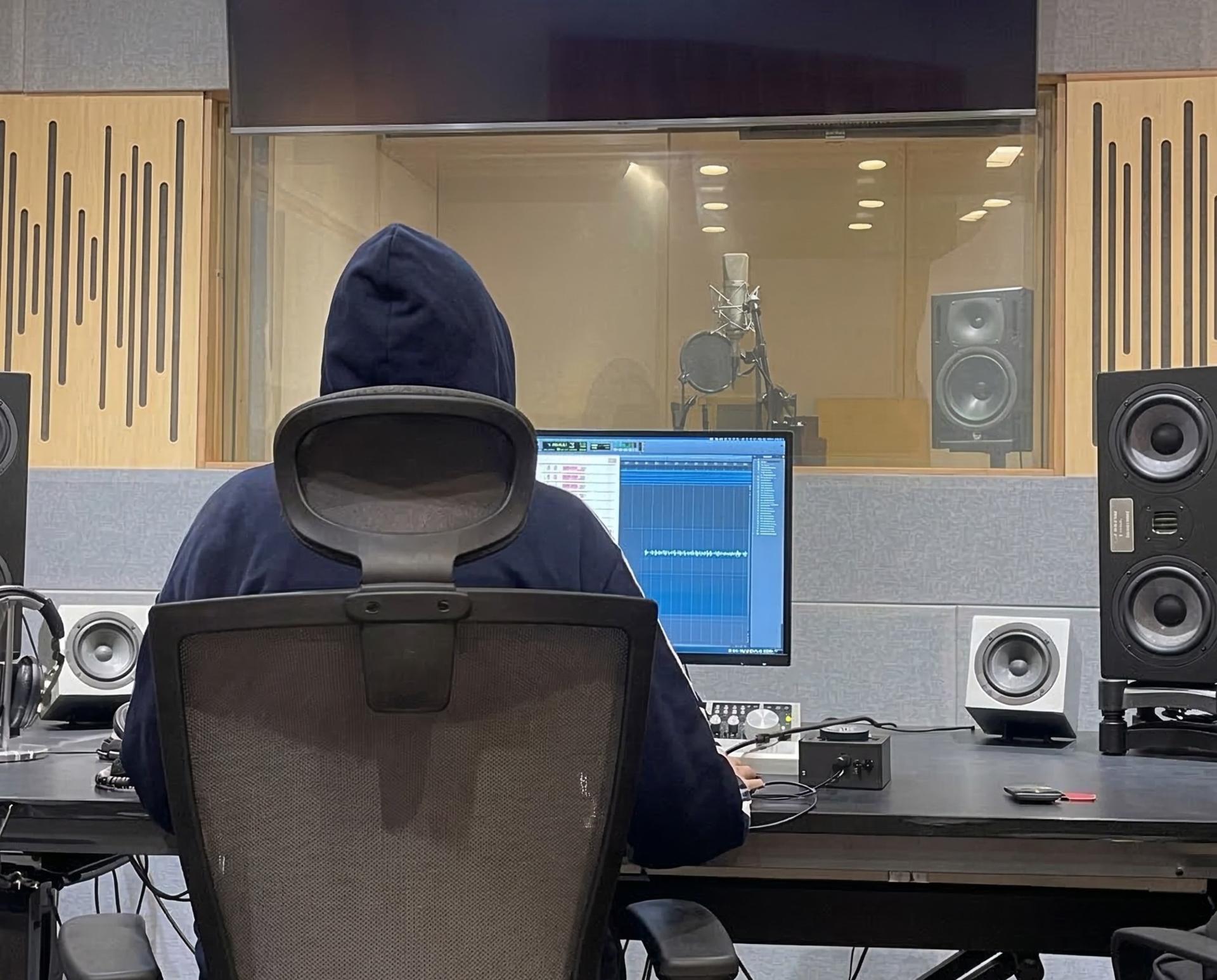 The Debut: Seoul - K-pop Vocal Recording Experience - Thumbnail 20