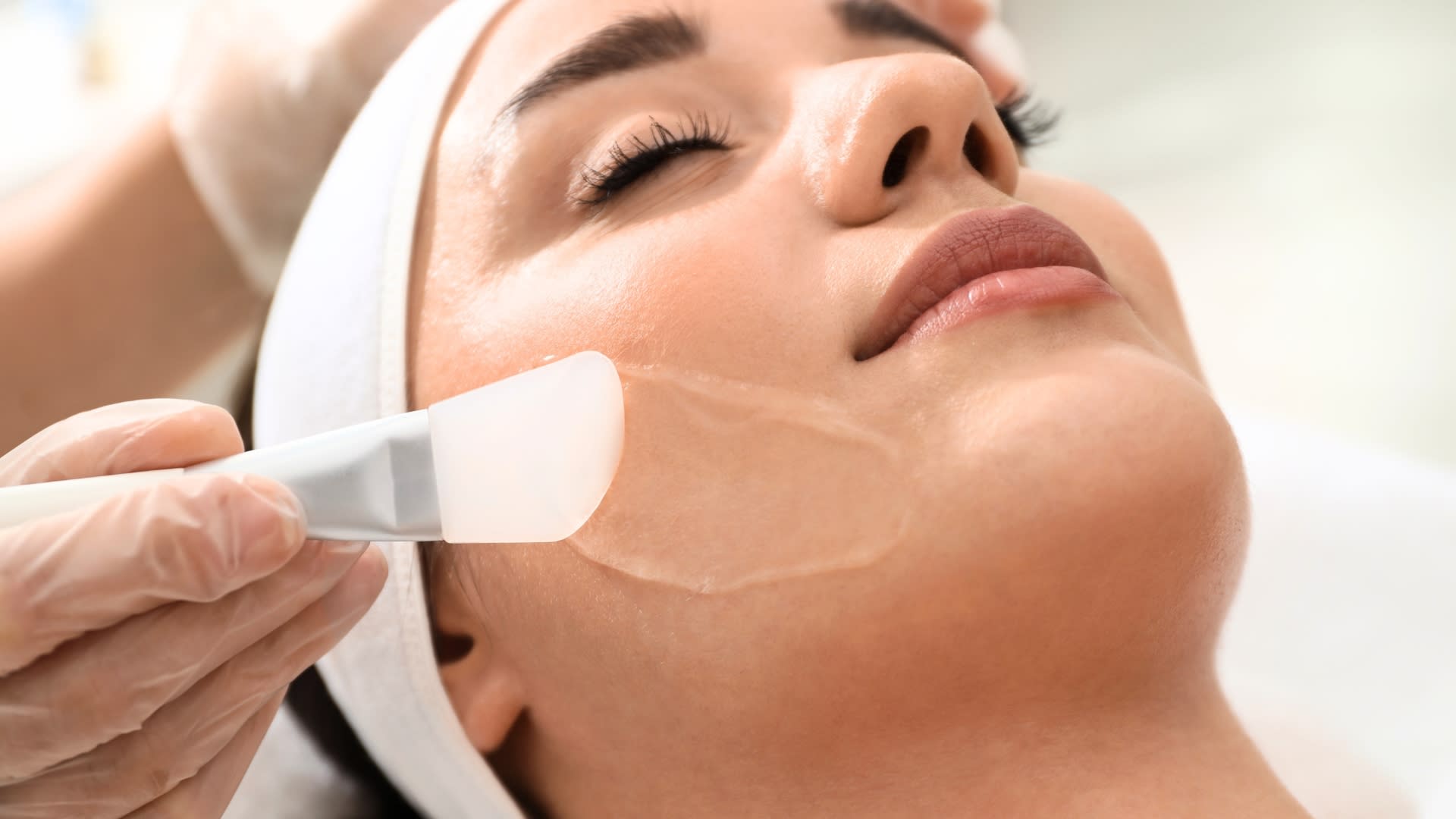 Essential K-Beauty: Deep Hydration Facial Care in Hongdae - Thumbnail 5