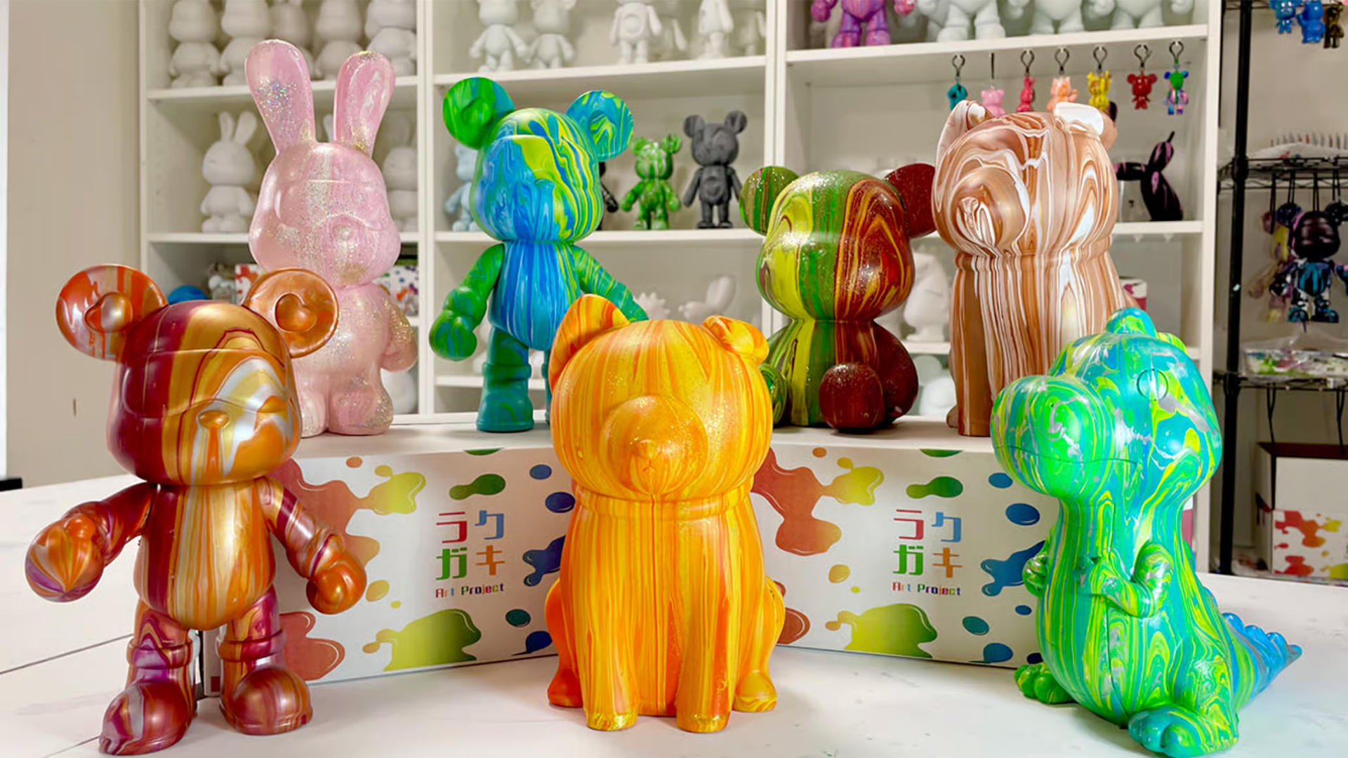 Shibuya Exclusive: Paint Your Own Hachiko or Animal Figurine - Thumbnail 11