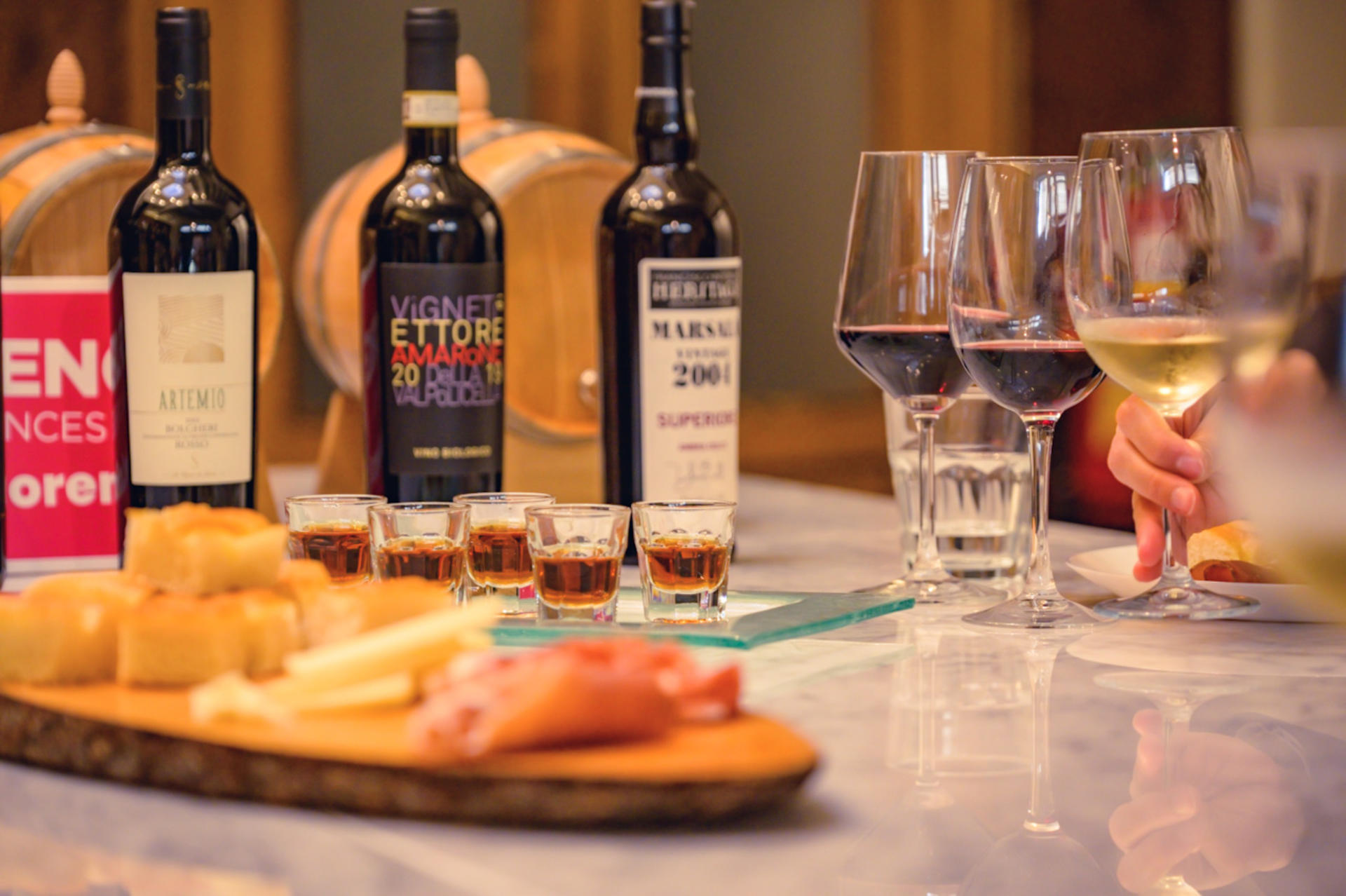 Symphony of Wines premium tasting experience in Florence - Thumbnail 4