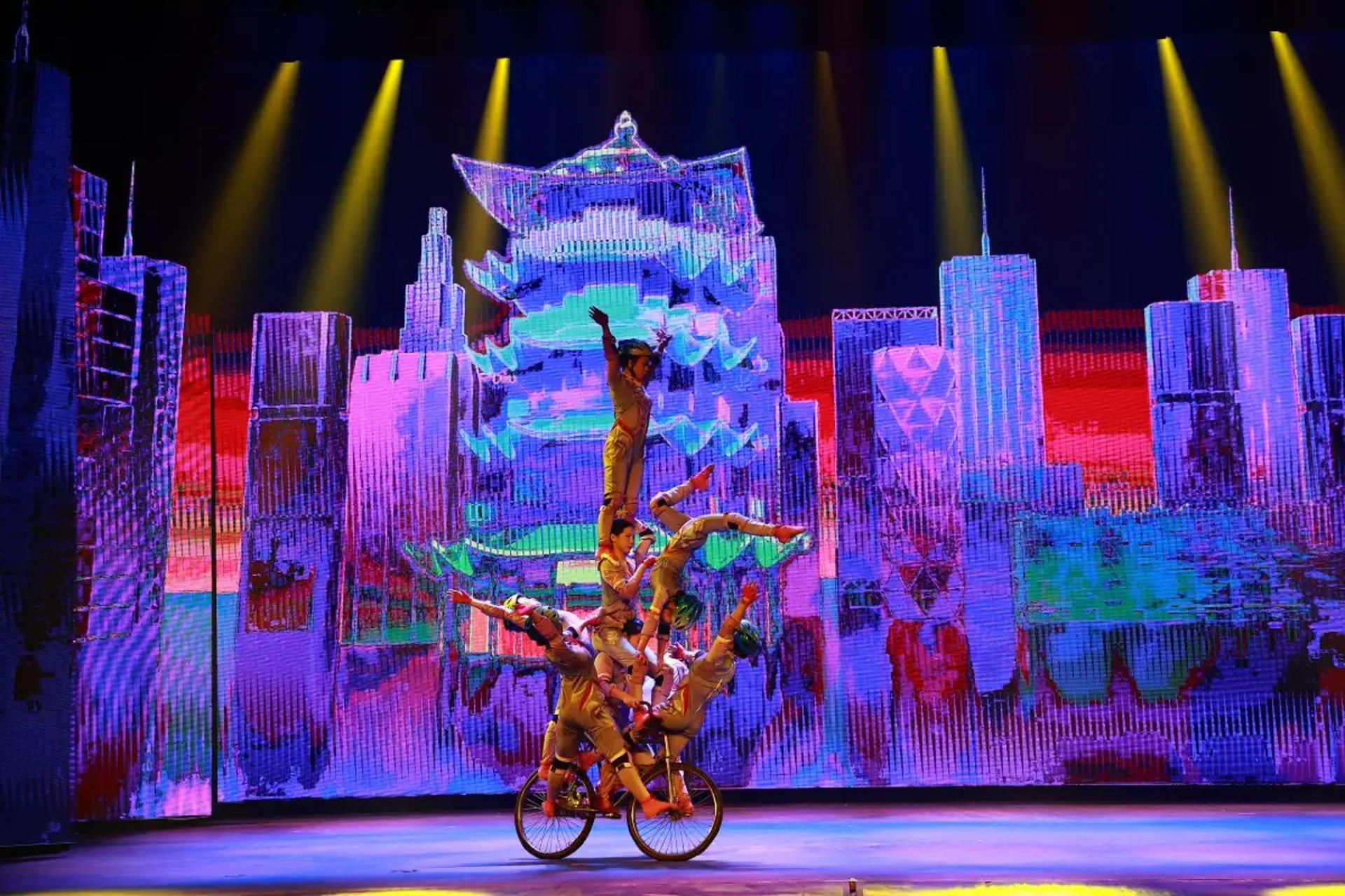 Beijing Red Theater Acrobatic Performance Ticket - Thumbnail 5