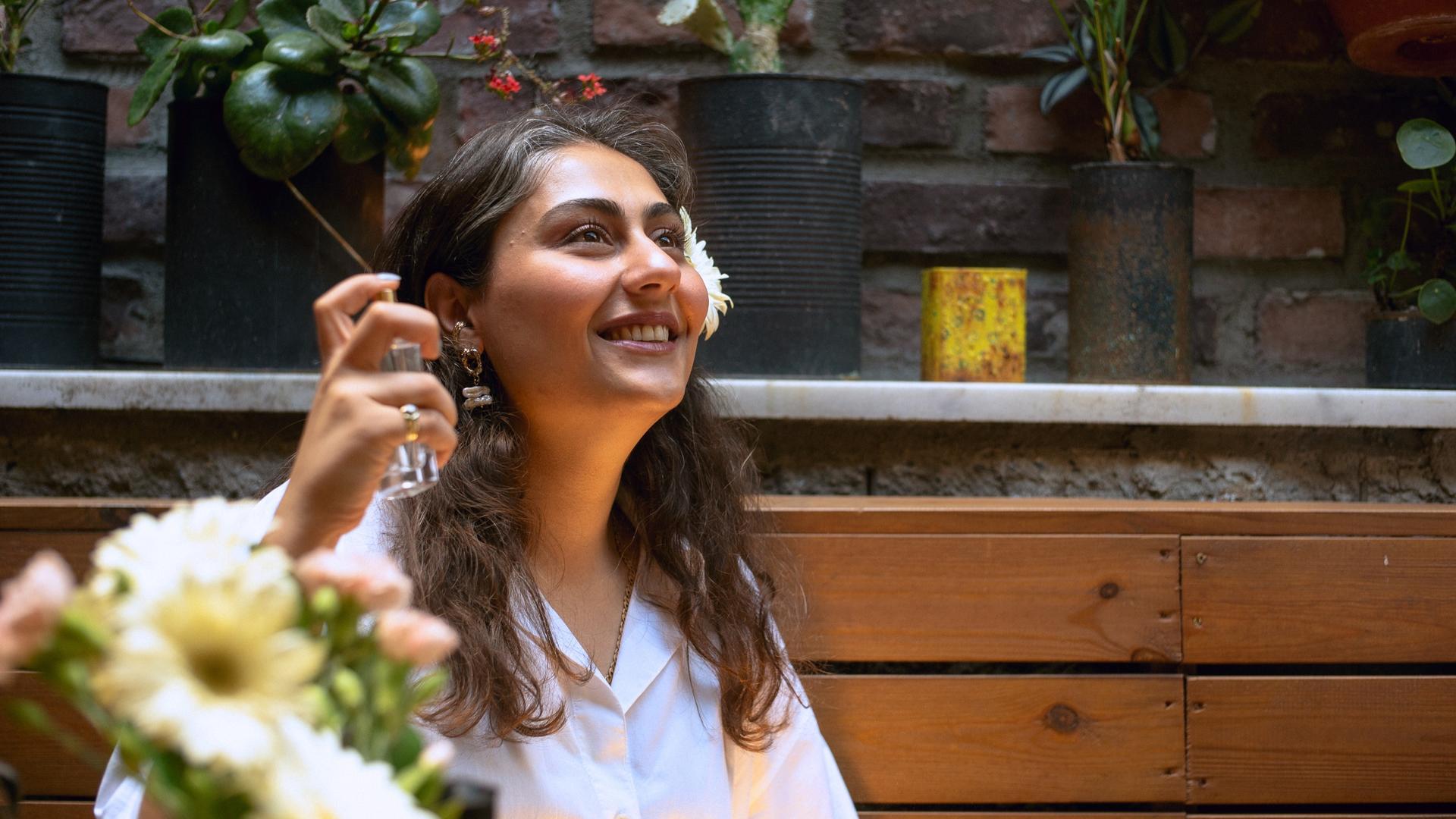 Perfume making workshop experience in Istanbul - Thumbnail 7