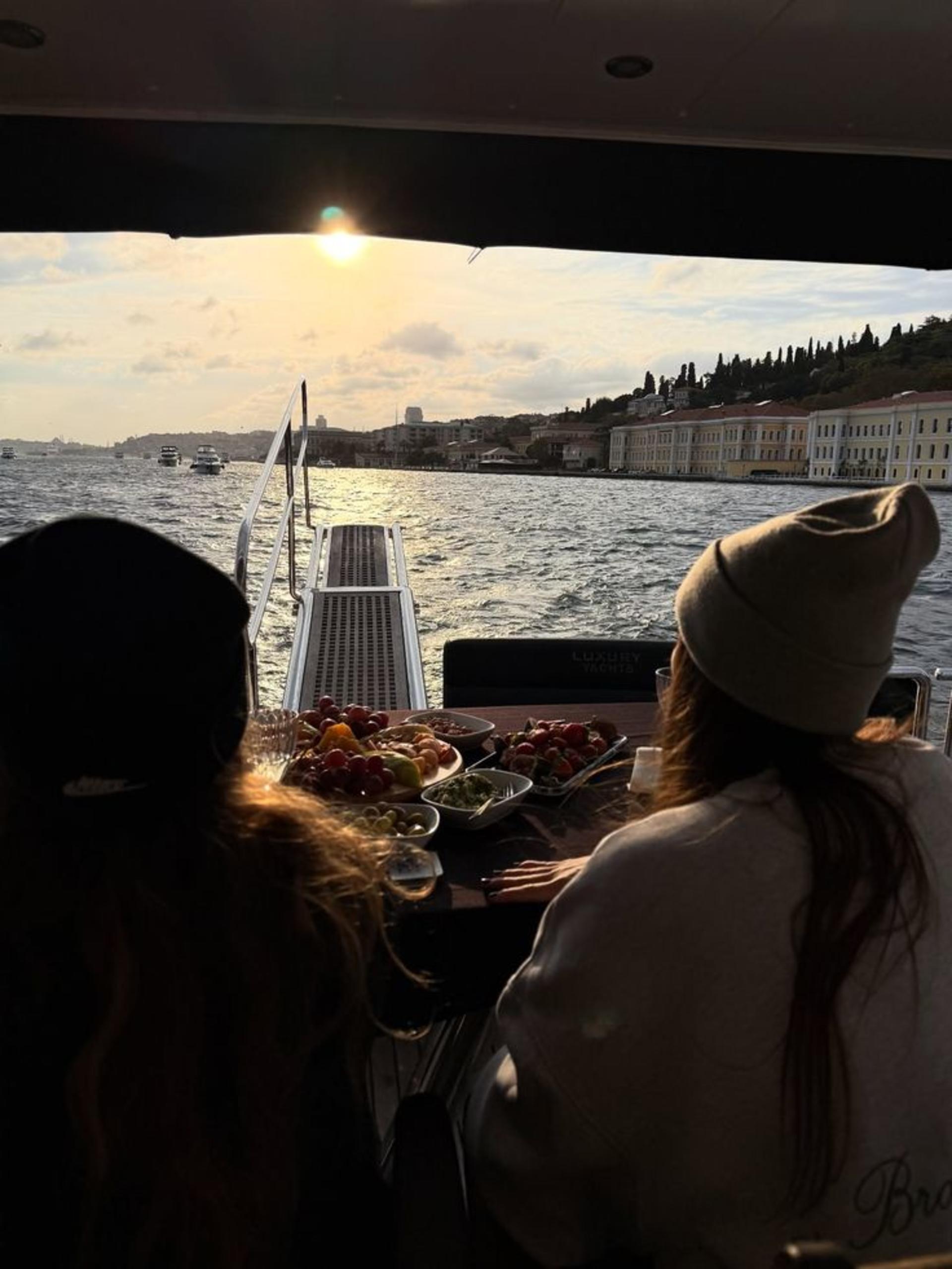 Istanbul Bosphorus Sunset Yachting: Sips, Sights & Stories - Thumbnail 58