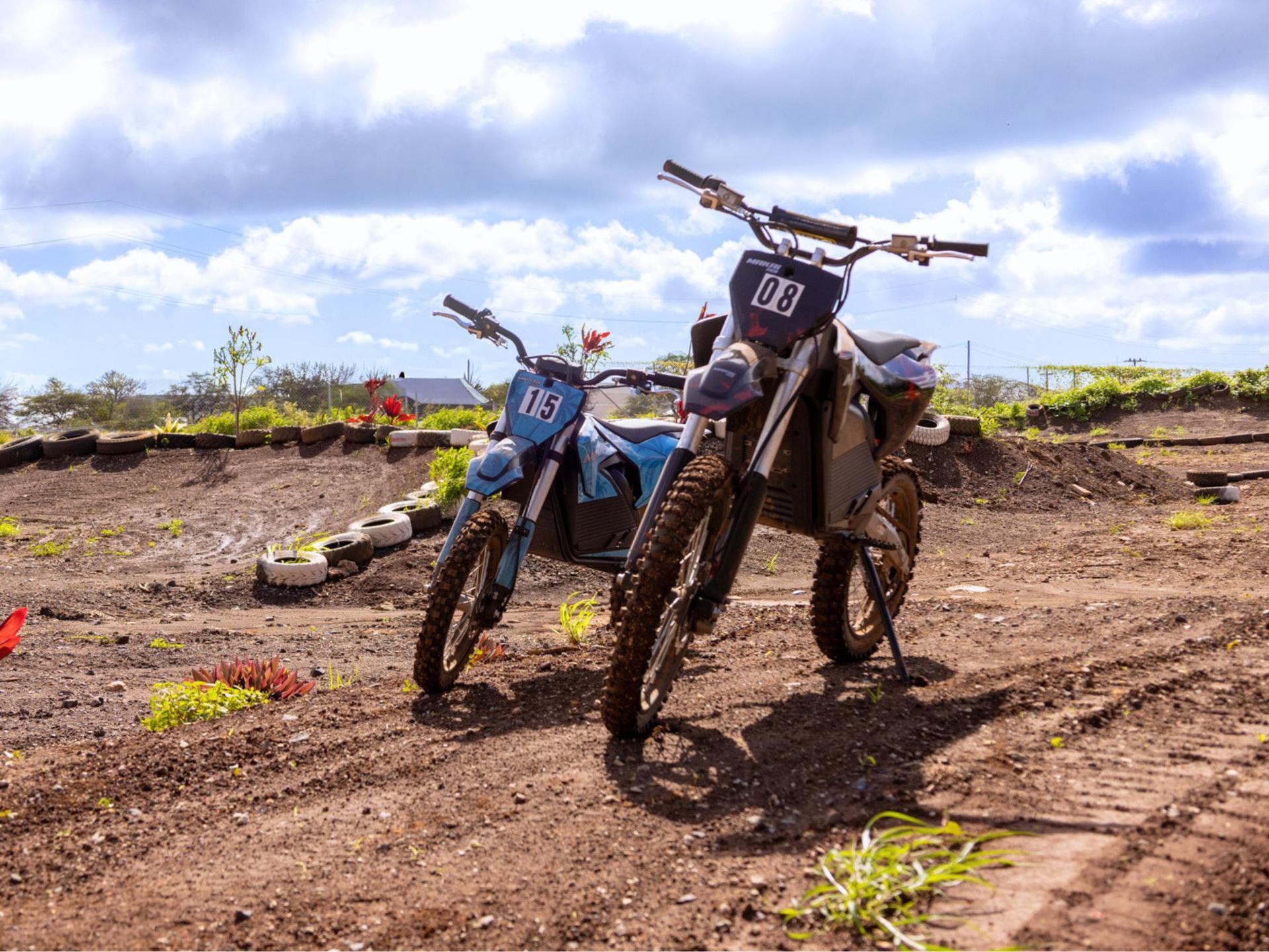 Dirt Bike Experience in Oahu - Thumbnail 15