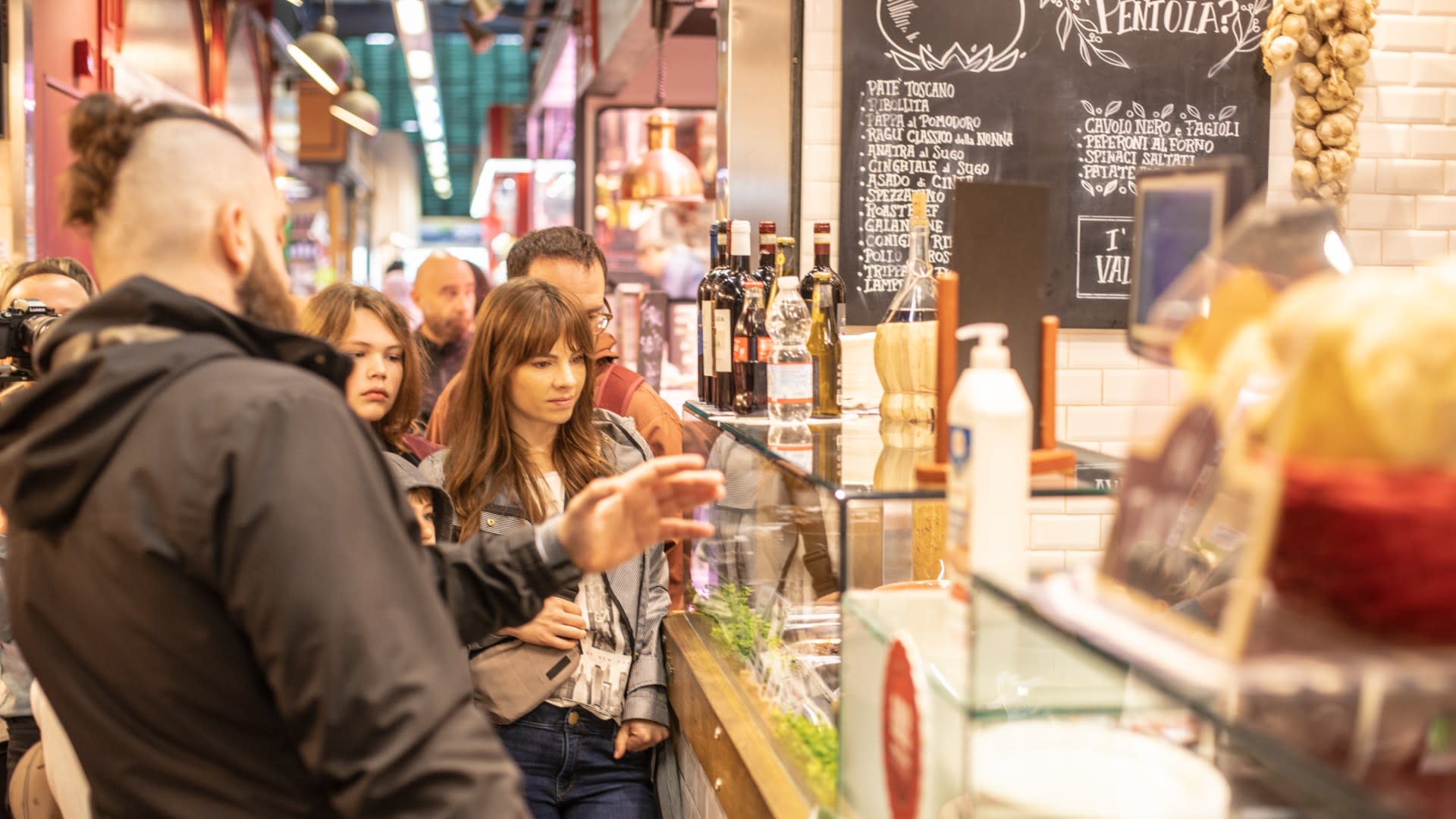 Food tour with a chef at Sant'Ambrogio Market in Florence - Thumbnail 4