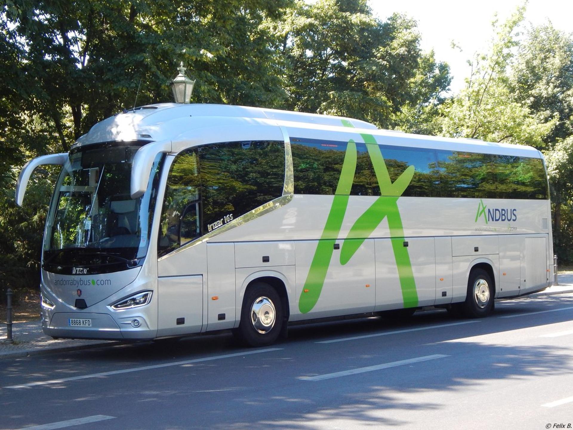 Shared Barcelona Airport (BCN) Transfer to Andorra la Vella Bus Station - Thumbnail 3