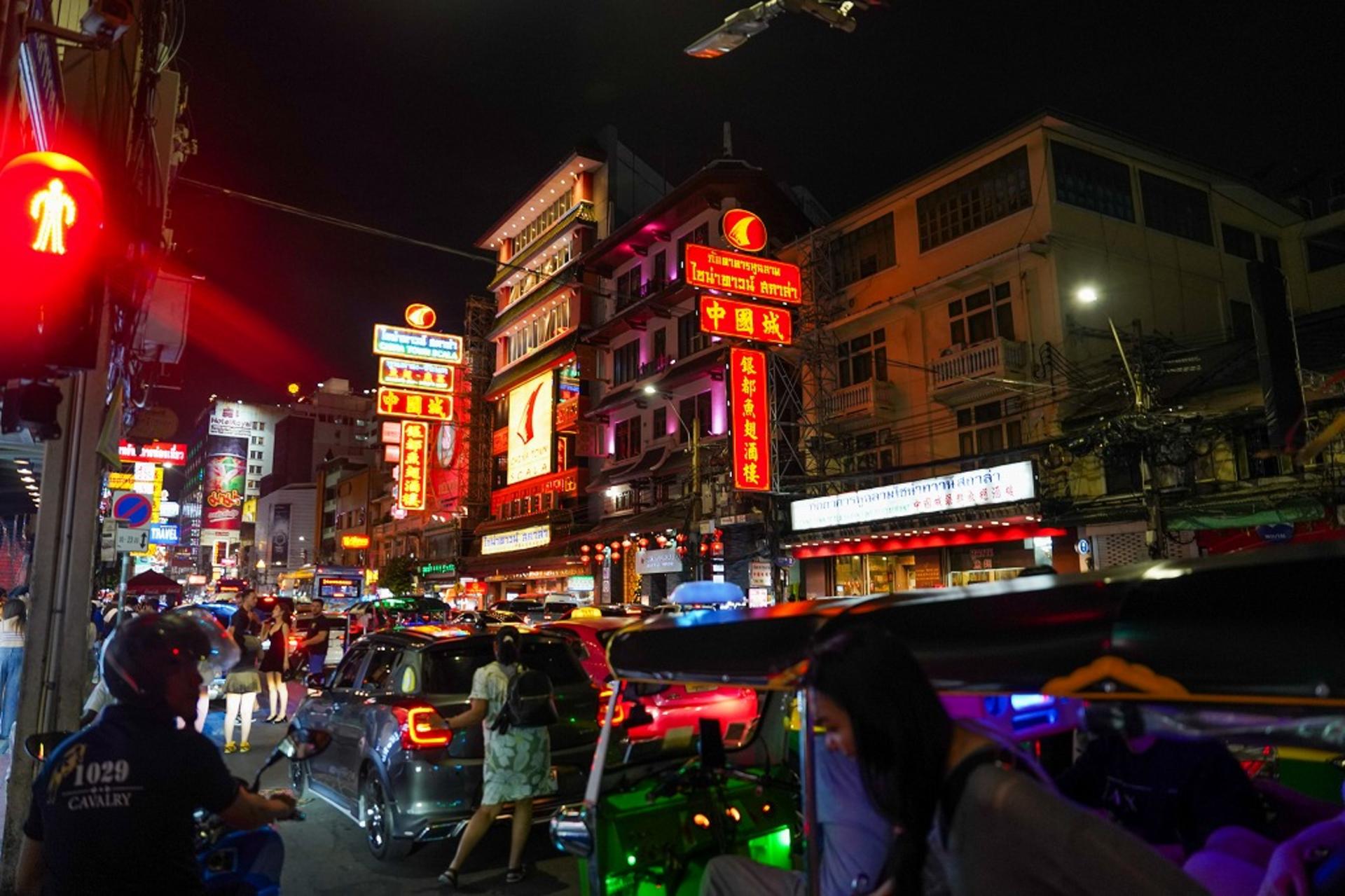 Bangkok Night Michelin Foodie Tour in China Town with 15+ Tastings - Thumbnail 29