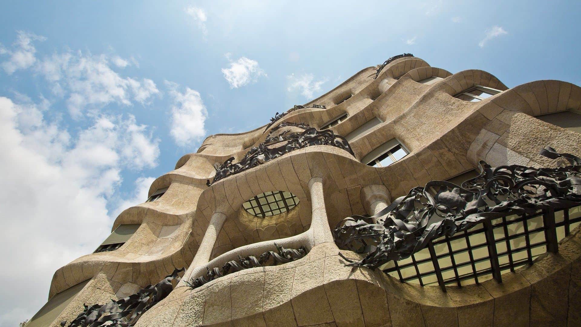 Barcelona city and Sagrada Familia Half-Day Tour with Hotel Pick-Up - Thumbnail 7
