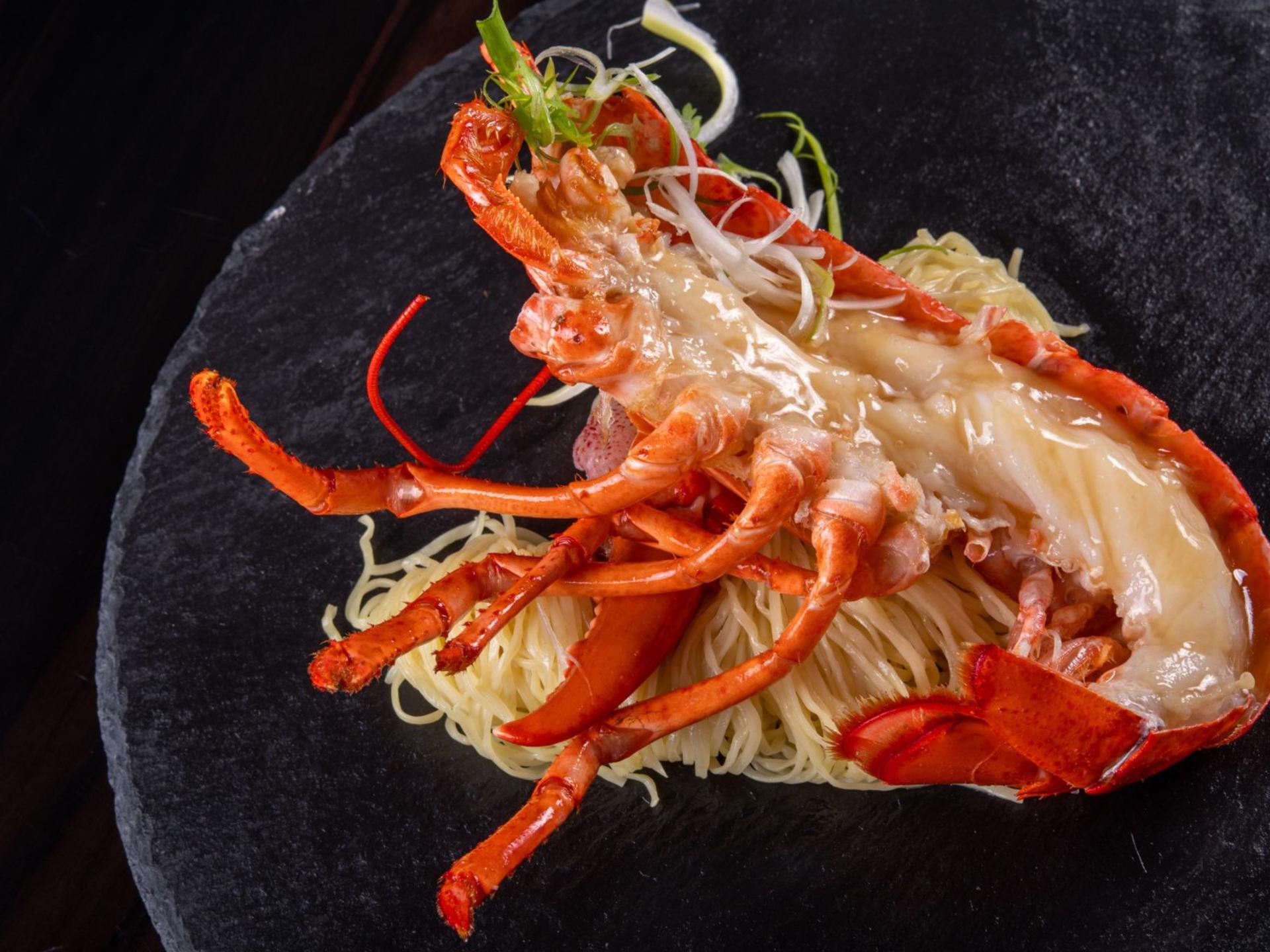Wah Lok Cantonese Restaurant at Carlton Hotel Bangkok Sukhumvit (MICHELIN Guide 2022 - 2026) - Image 1