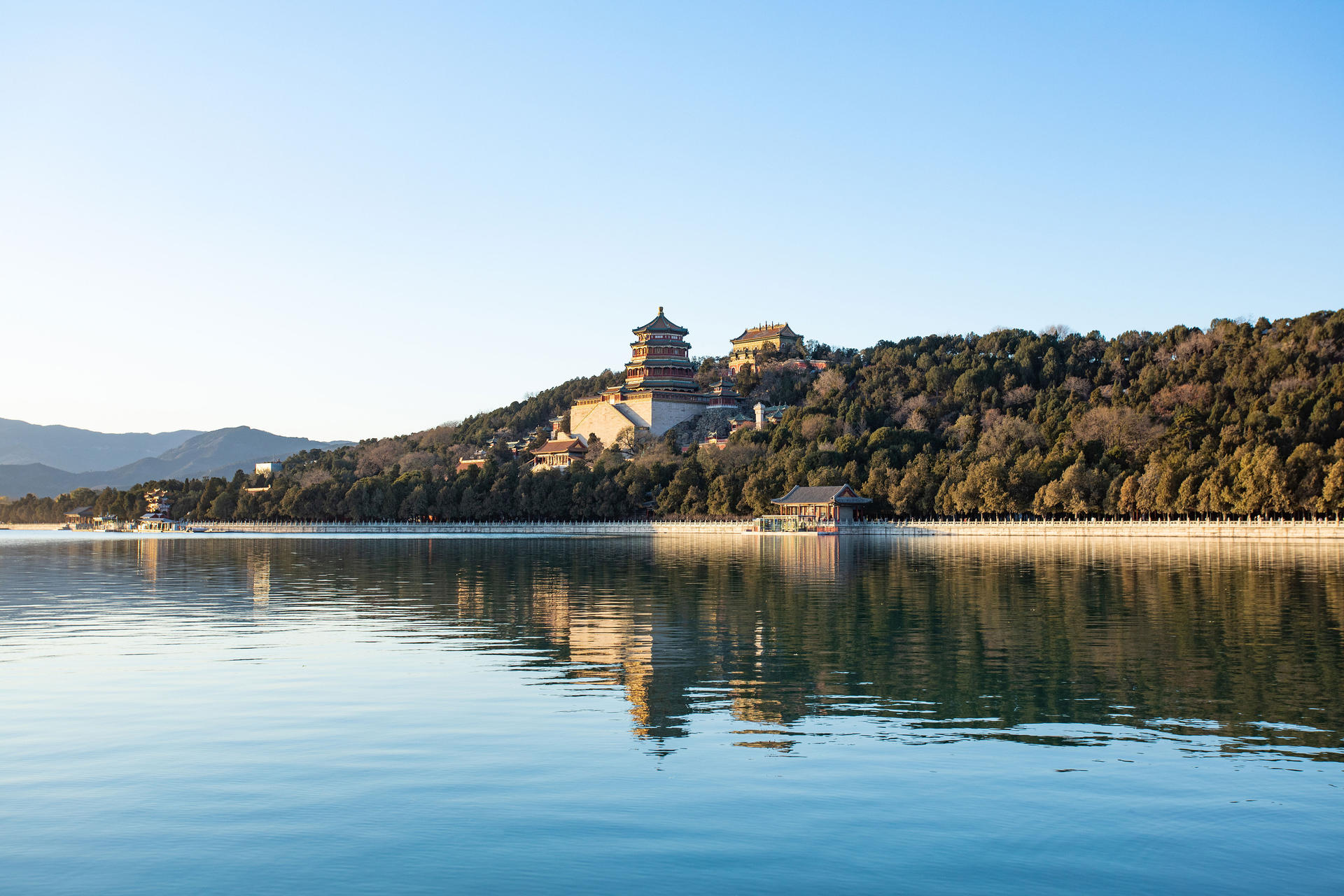 One-day tour to Summer Palace and National Botanical Garden with free shopping in Beijing - Image 1