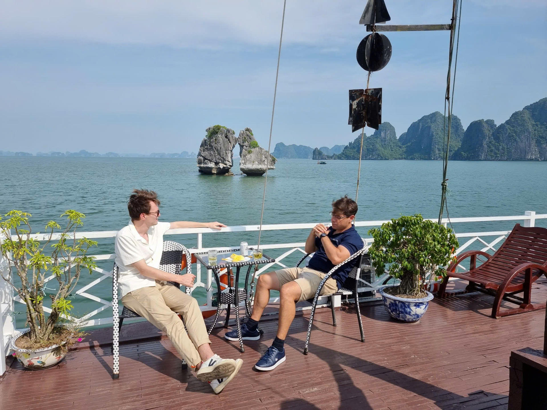 Dragonfly Day Cruise: Ha Long Bay, Thien Cung Cave Private Tour - Thumbnail 12