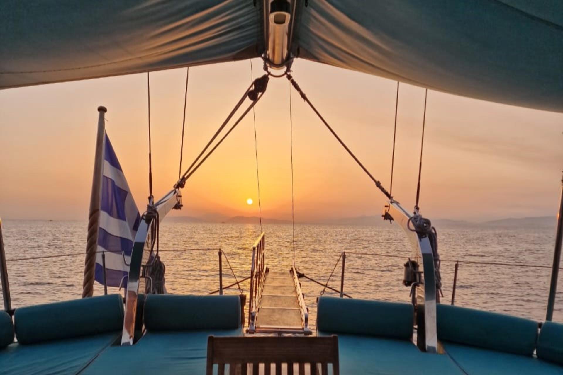 Athens Riviera Sunset Cruise Tour - Thumbnail 3