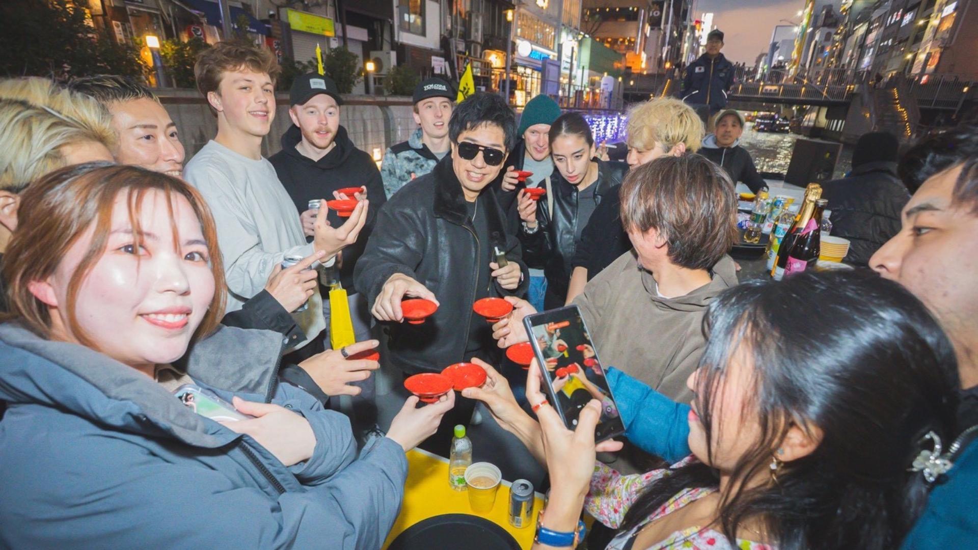 Osaka Dotonbori: TONBORIRAVE Cruise & DJ Ticket - For International Tourists (with free admission to PICCADILLY NIGHTCLUB) - Thumbnail 10