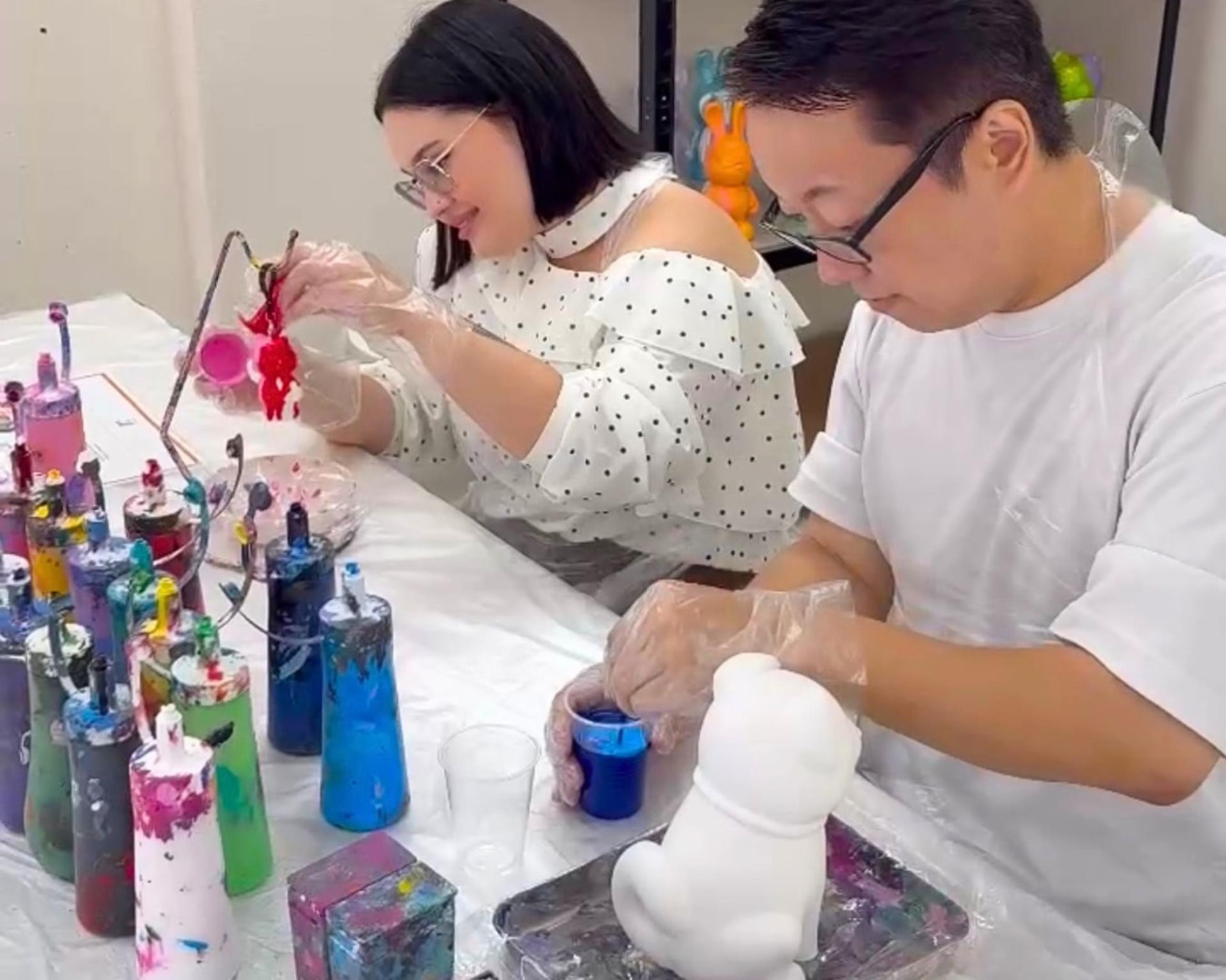 Shibuya Exclusive: Paint Your Own Hachiko or Animal Figurine - Thumbnail 6