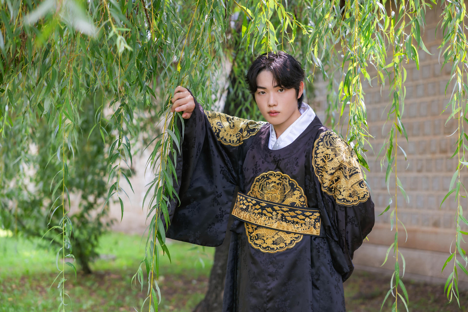Gyeongbokgung Hanbok & Hairstyling Experience - Thumbnail 38