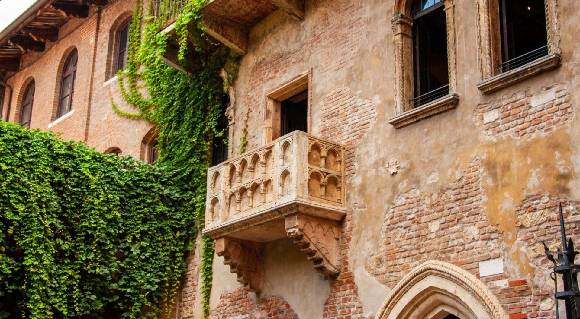 Verona and Sirmione Day Tour from Milan - Image 1