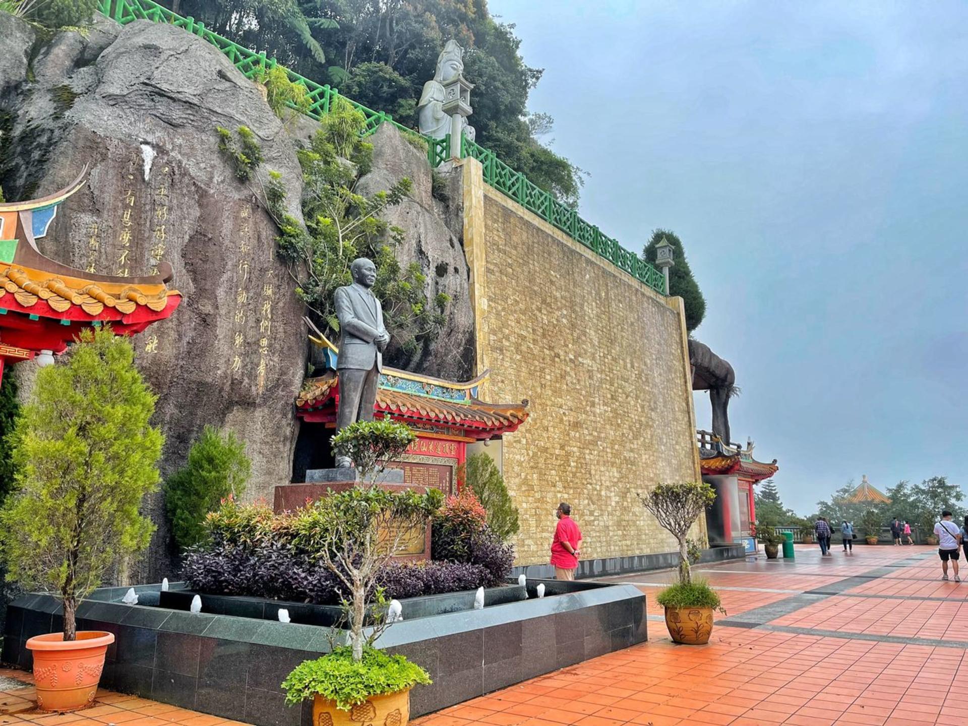Genting Highlands and Batu Caves Day Tour - Thumbnail 12