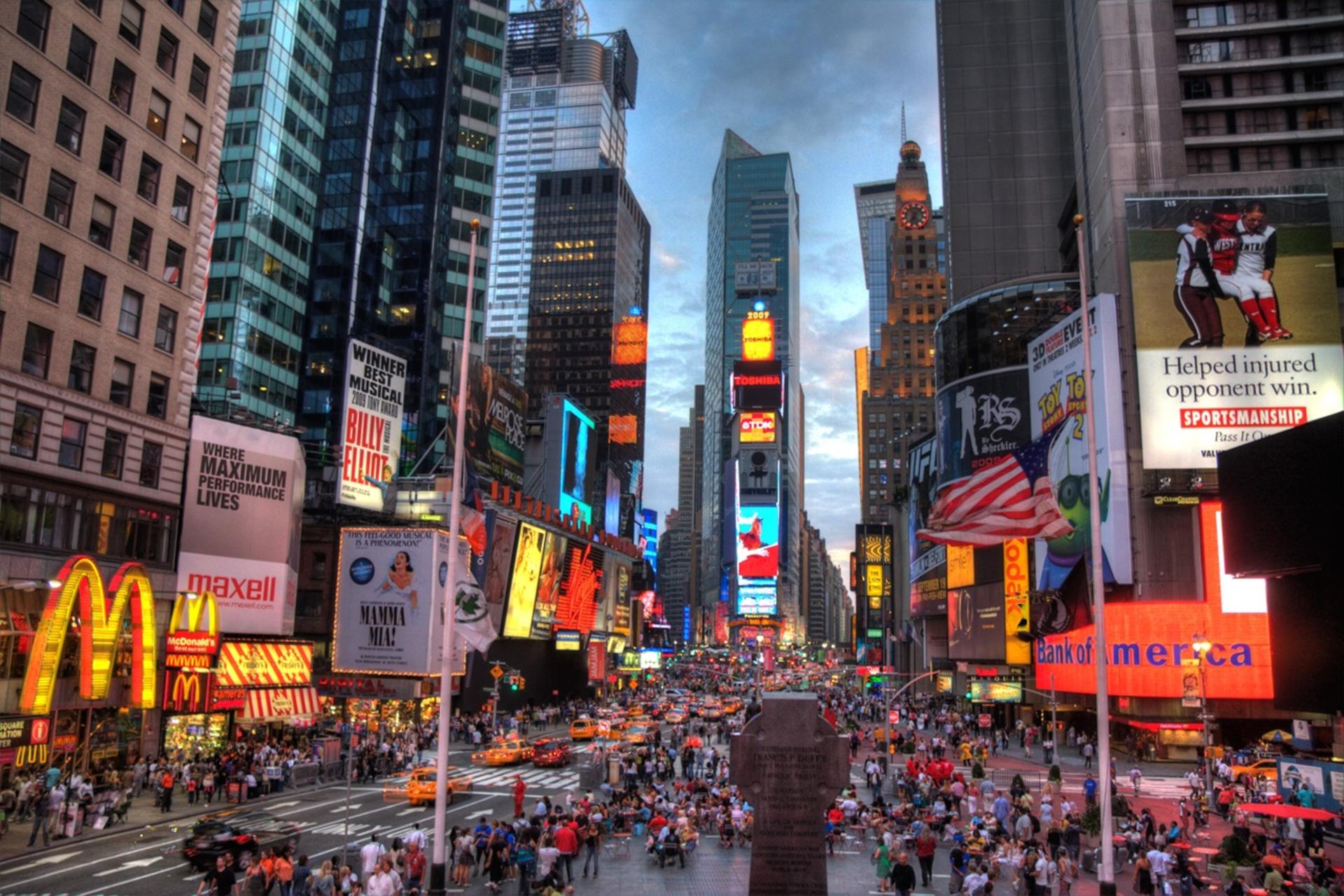 Times Square, Central Park & 5th Avenue 4h Private Tour in New York - Thumbnail 3