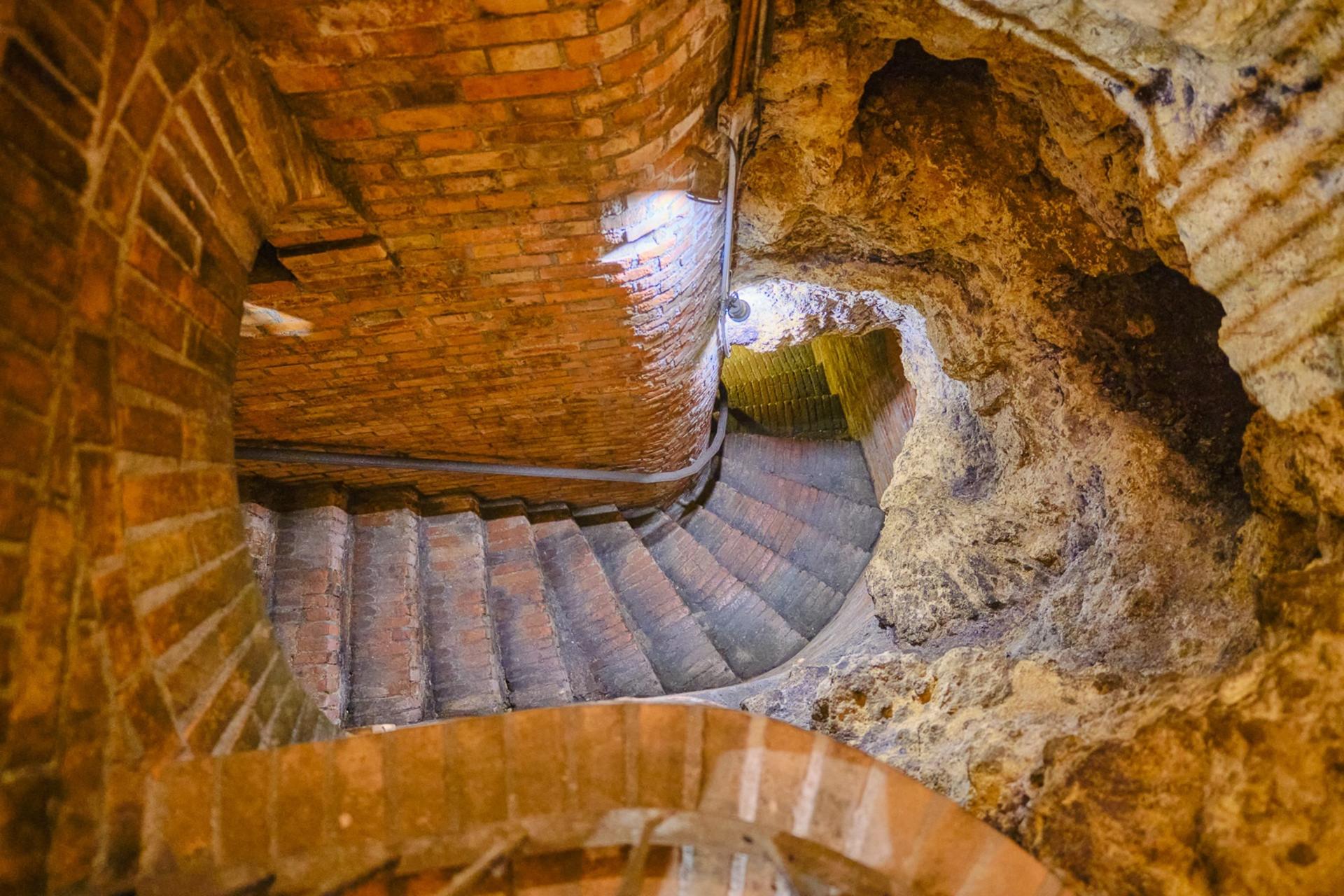 Val d'Orcia Scenic Tour from Florence with Wine Tastings - Thumbnail 16