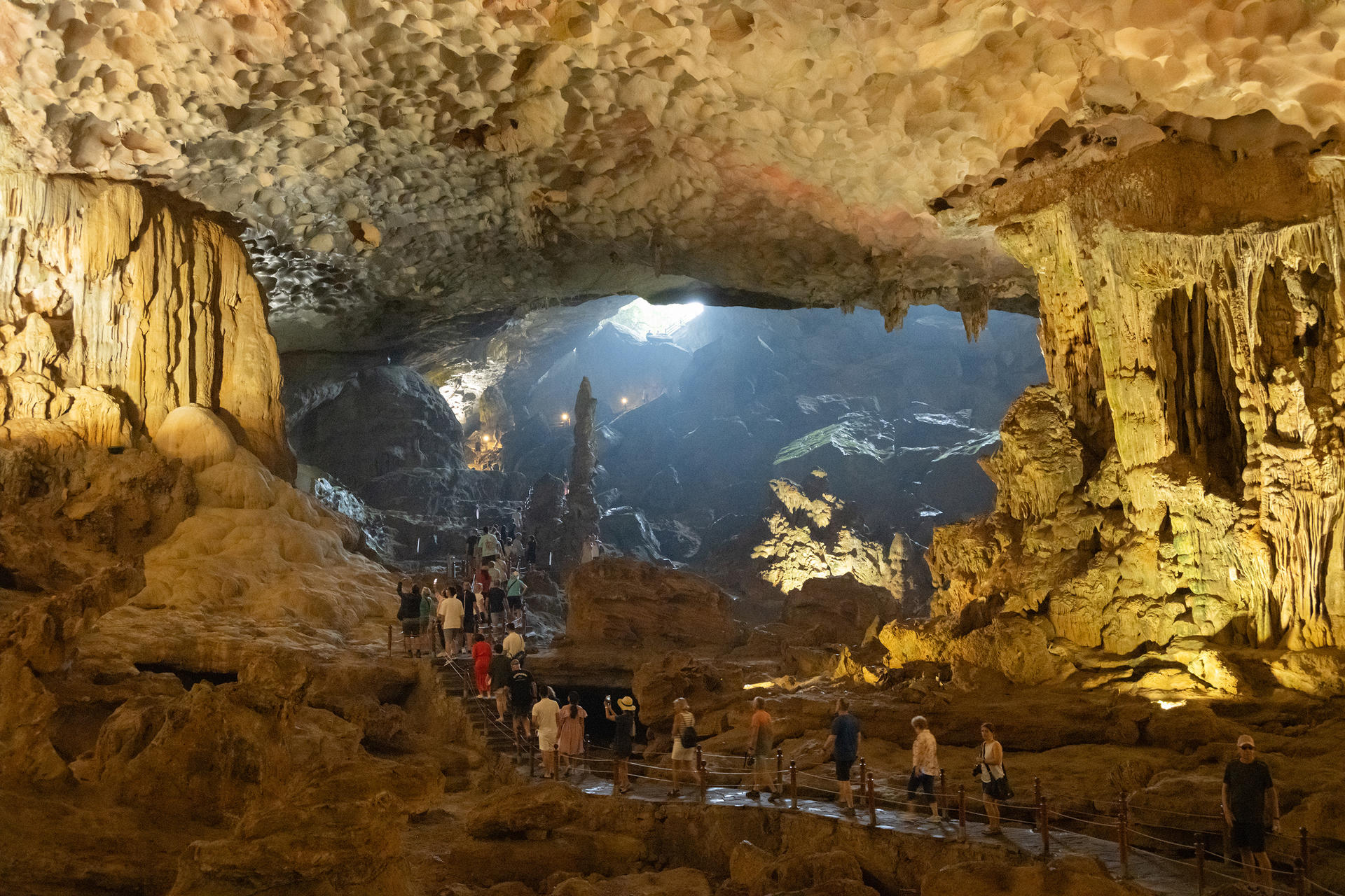 Cozy Olympus Day Cruise: Ha Long Bay, Sung Sot, Ti Top - Thumbnail 20