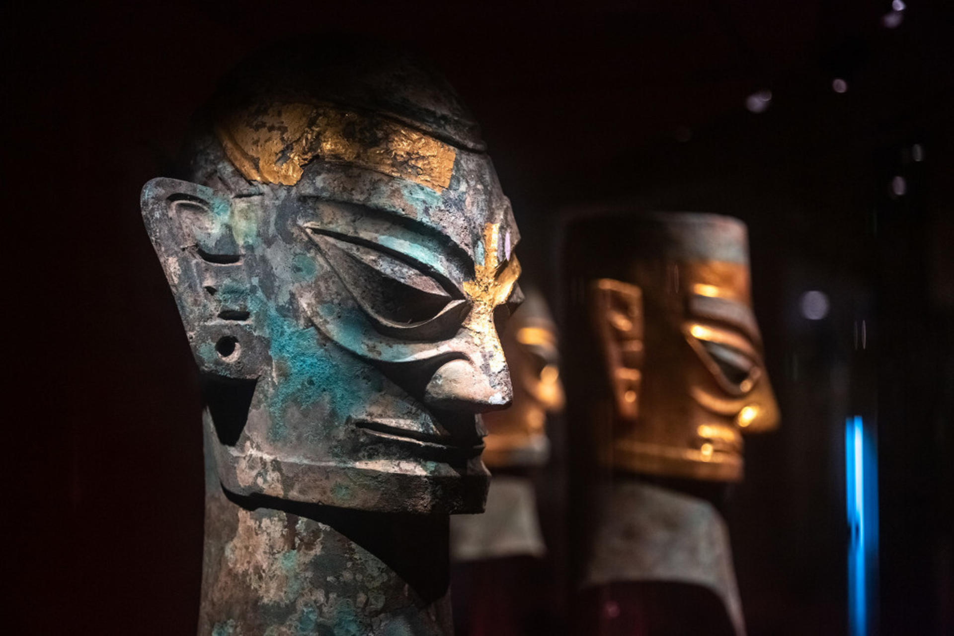 Chengdu Panda Base + Sanxingdui Museum/Dujiangyan/Leshan Giant Buddha/Mount Qingcheng One-Day Tour - Thumbnail 10