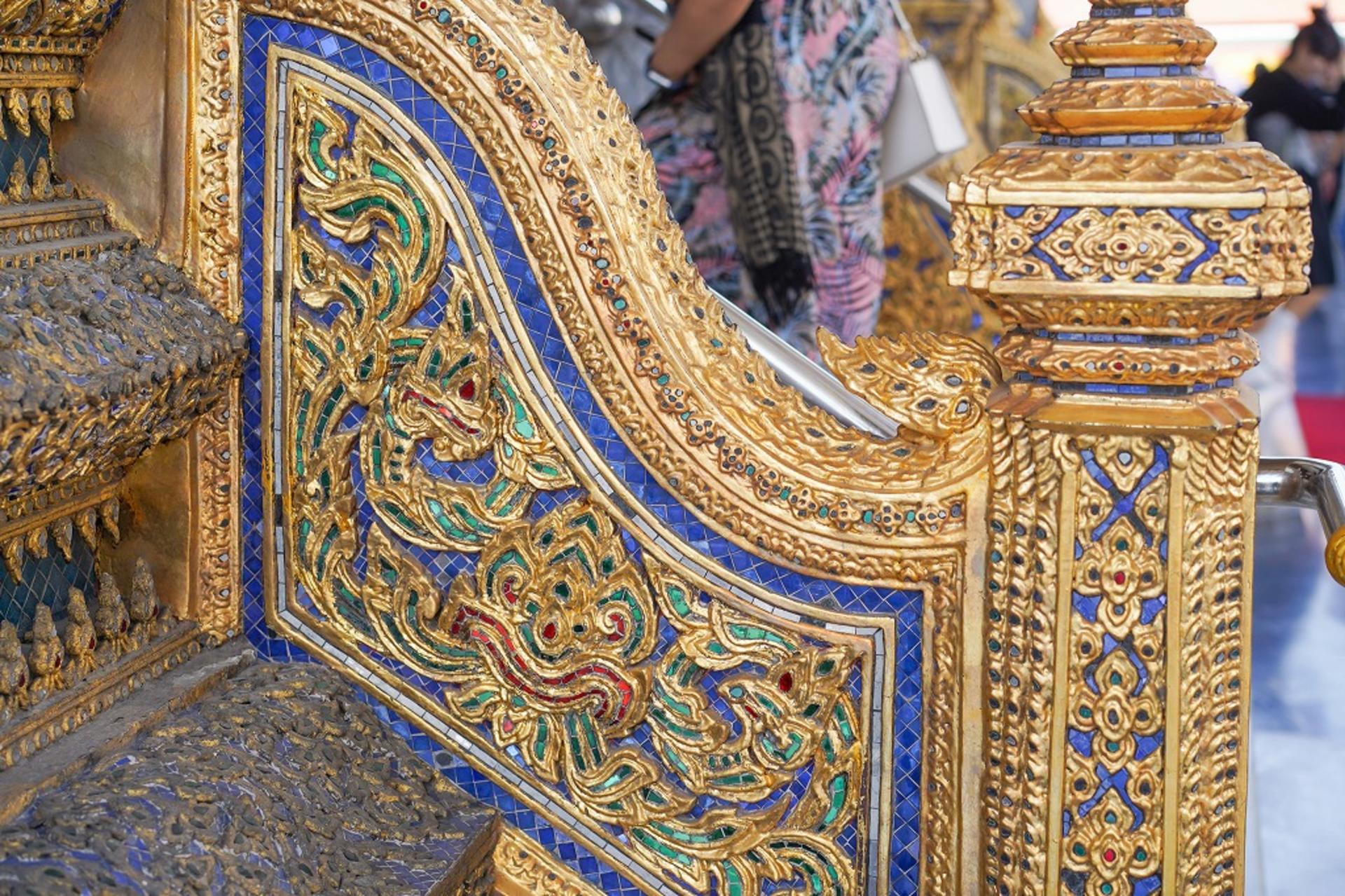 Wat Pho, Wat Arun & Flower Market Guided Walking Tour in Bangkok - Thumbnail 69