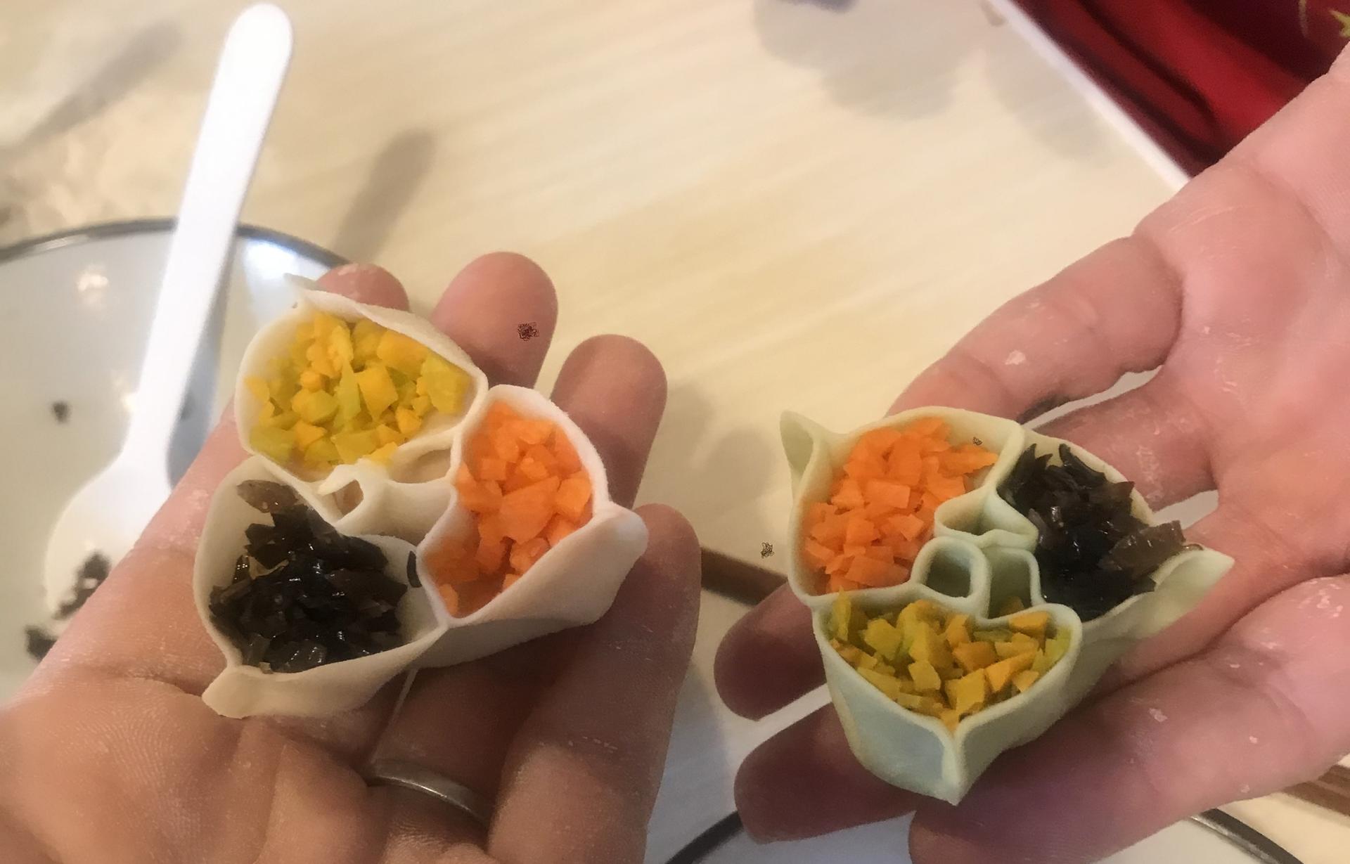 Learn from Cici how to make colorful dumplings that only dim sum chefs can do - Eatwith - Thumbnail 6
