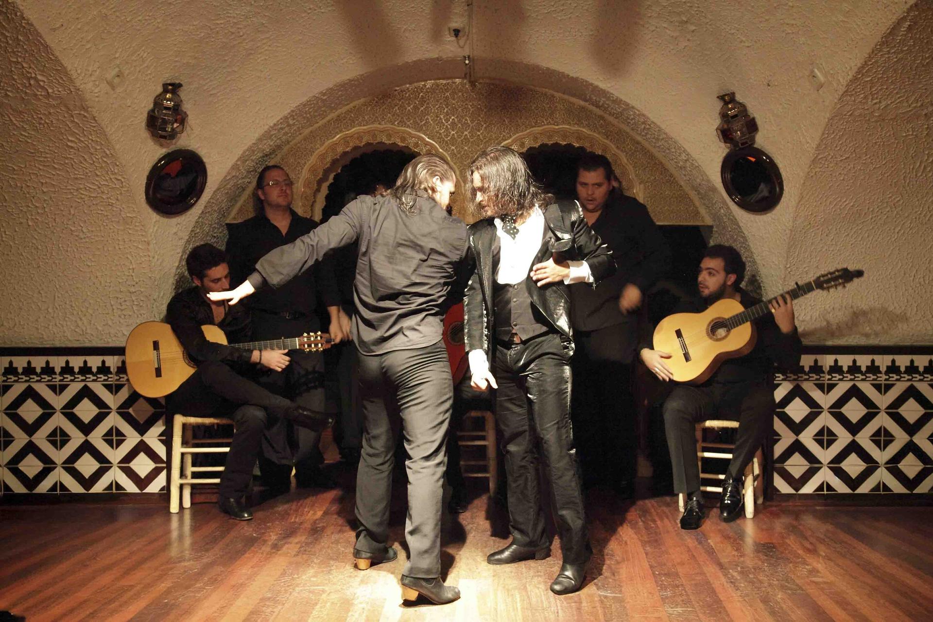 Tablao Flamenco Cordobes: Flamenco Show with Optional Food or Drinks - Thumbnail 19