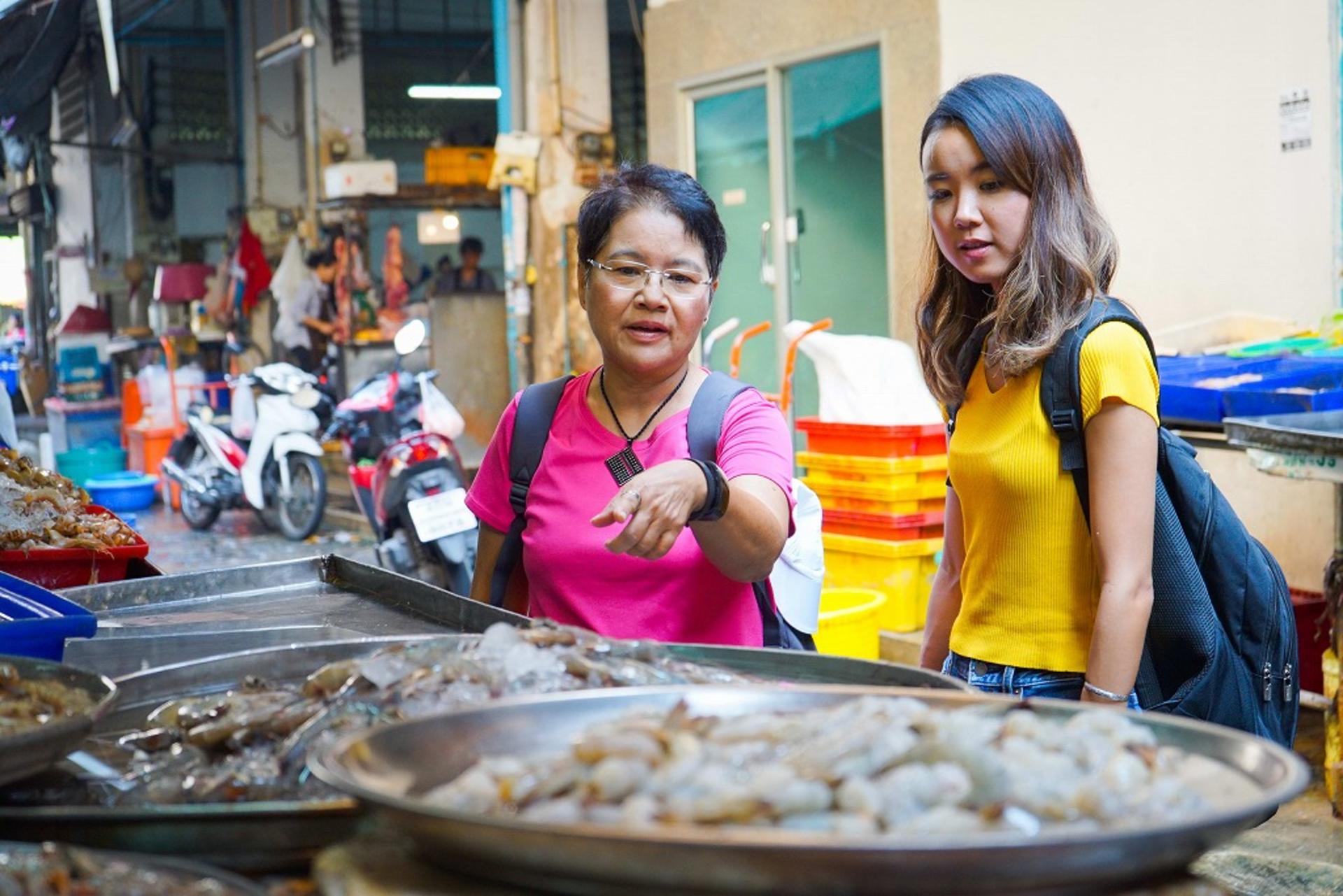 Bang Rak Market Food Tasting & Culture Walking Tour - Thumbnail 20