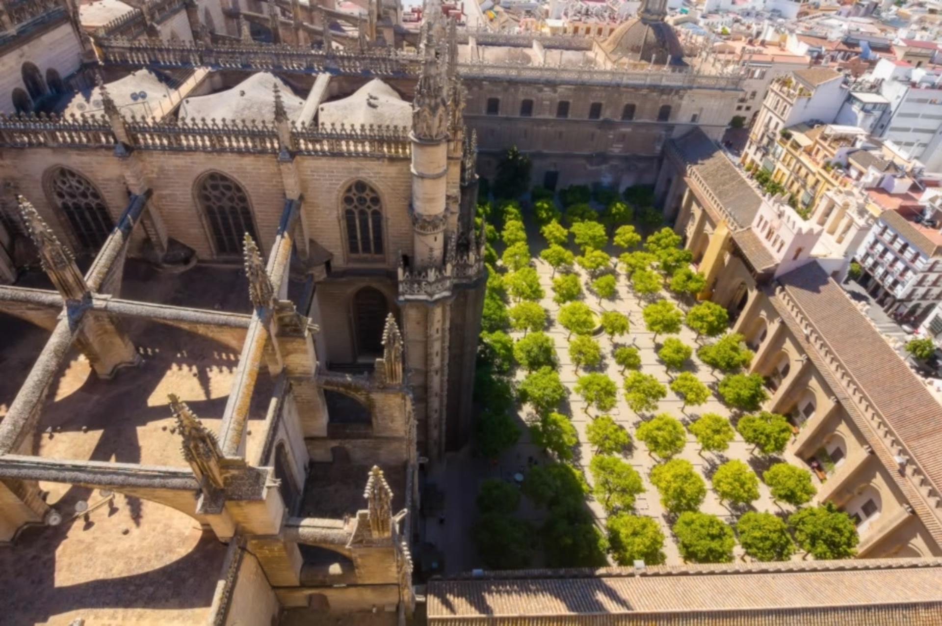 Seville Cathedral Smartphone Audio Guide (no ticket) - Thumbnail 4