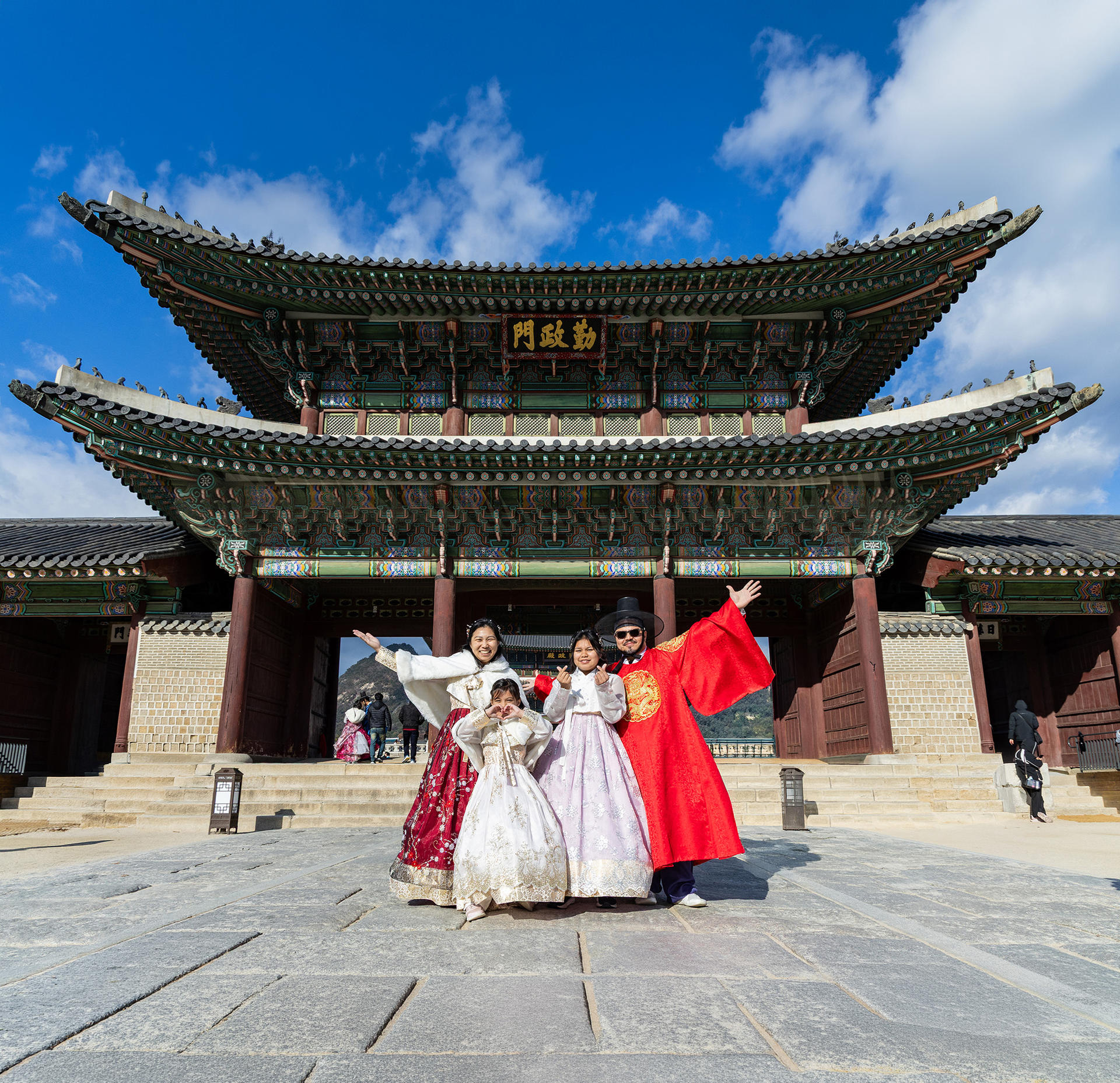 Seoul One Day City Tour & Night View Tour - Thumbnail 3
