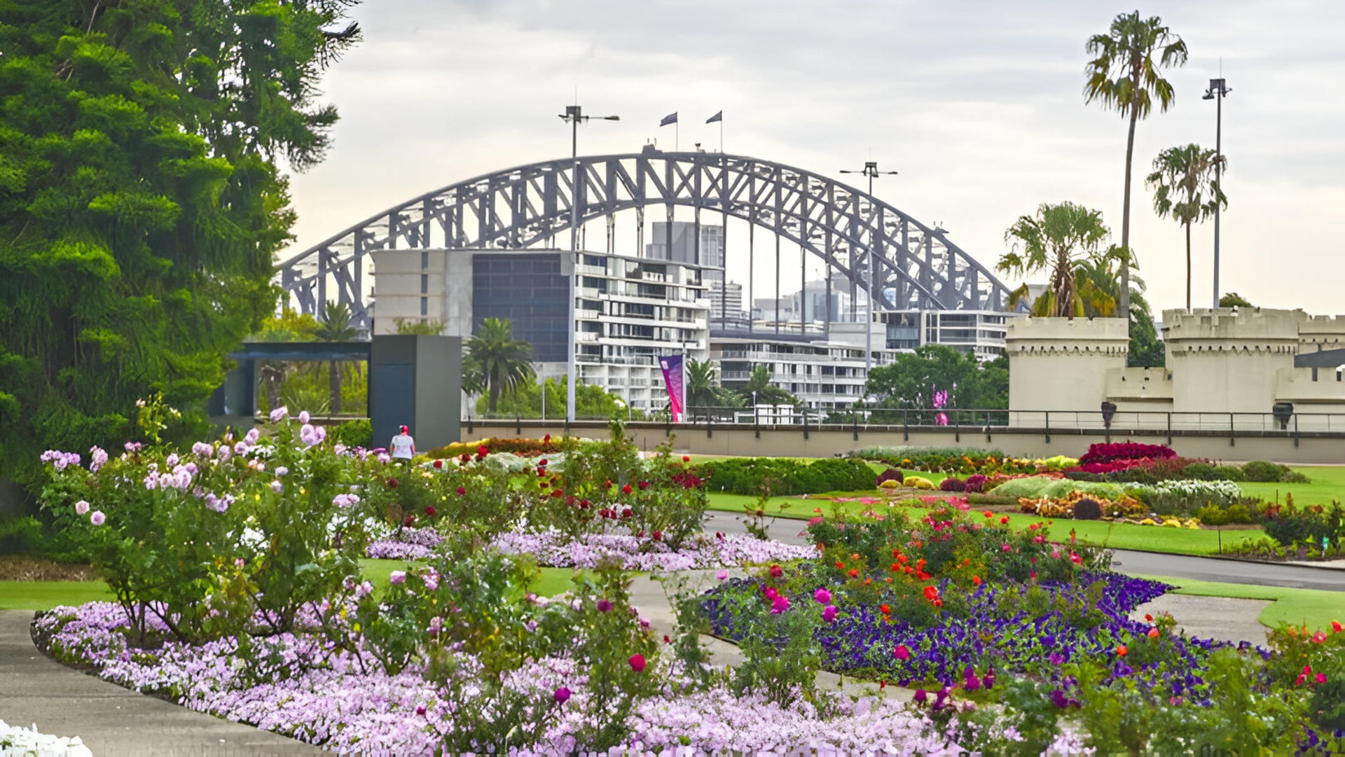 PRIVATE Sydney City Bondi Beach Opera House & Botanic Garden Tour - Thumbnail 9