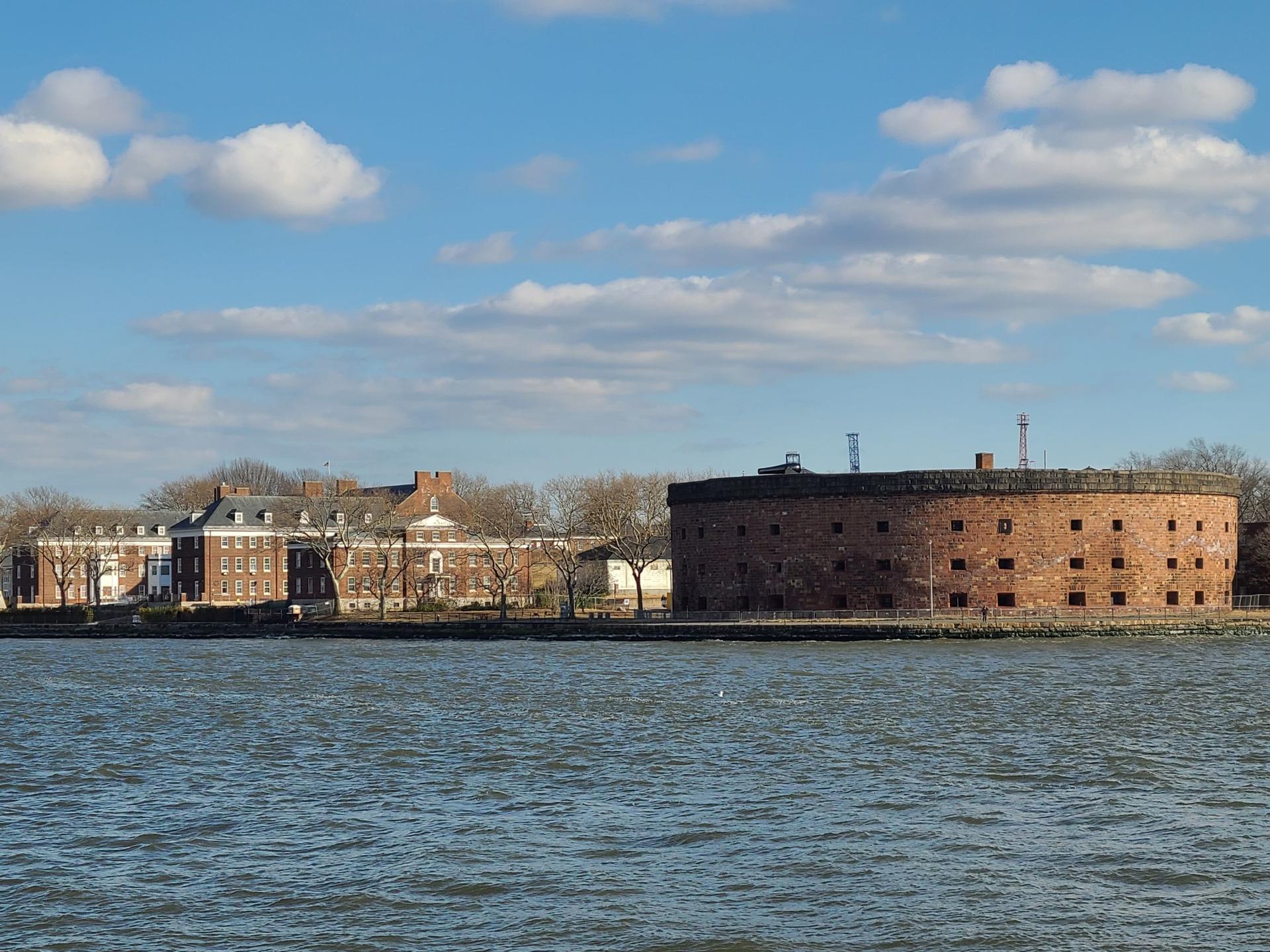 45-Minute Statue of Liberty Express Sightseeing Cruise  - Thumbnail 11
