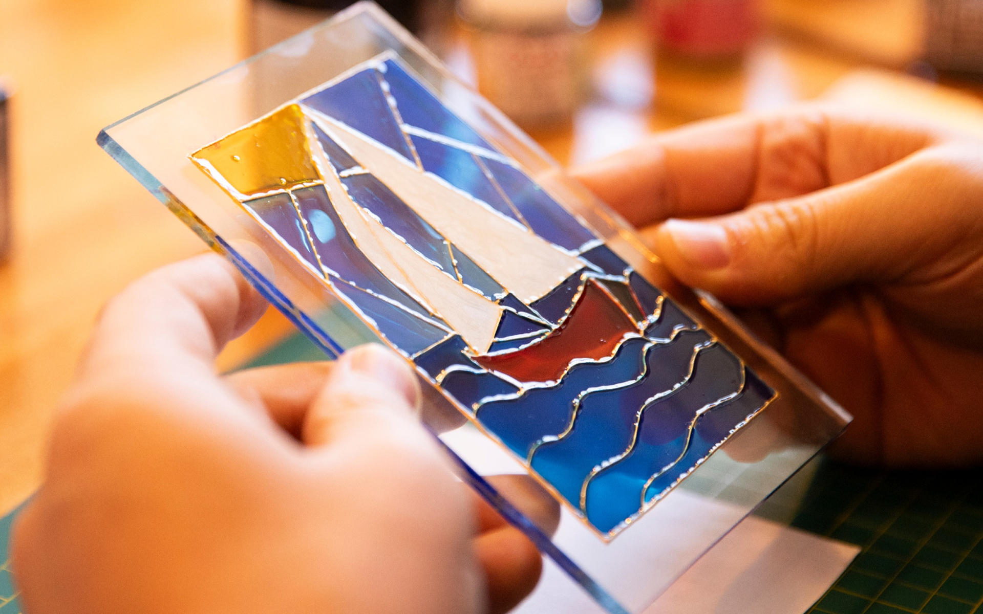 Istanbul Stained Glass Sun Catcher Painting Workshop - Thumbnail 5