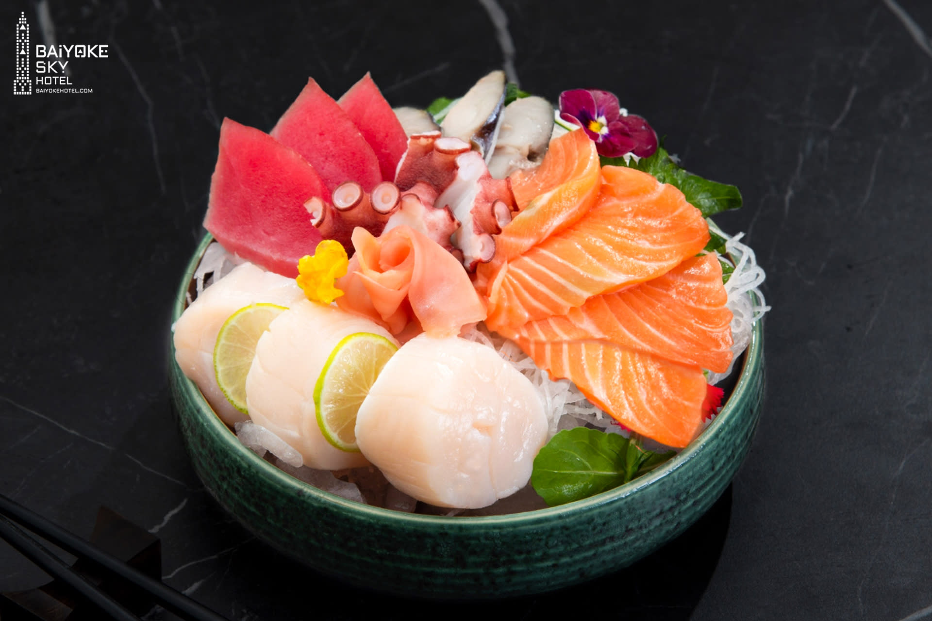 Baiyoke Sky Hotel 82nd Floor with Crystal Grill Buffet - Thumbnail 14