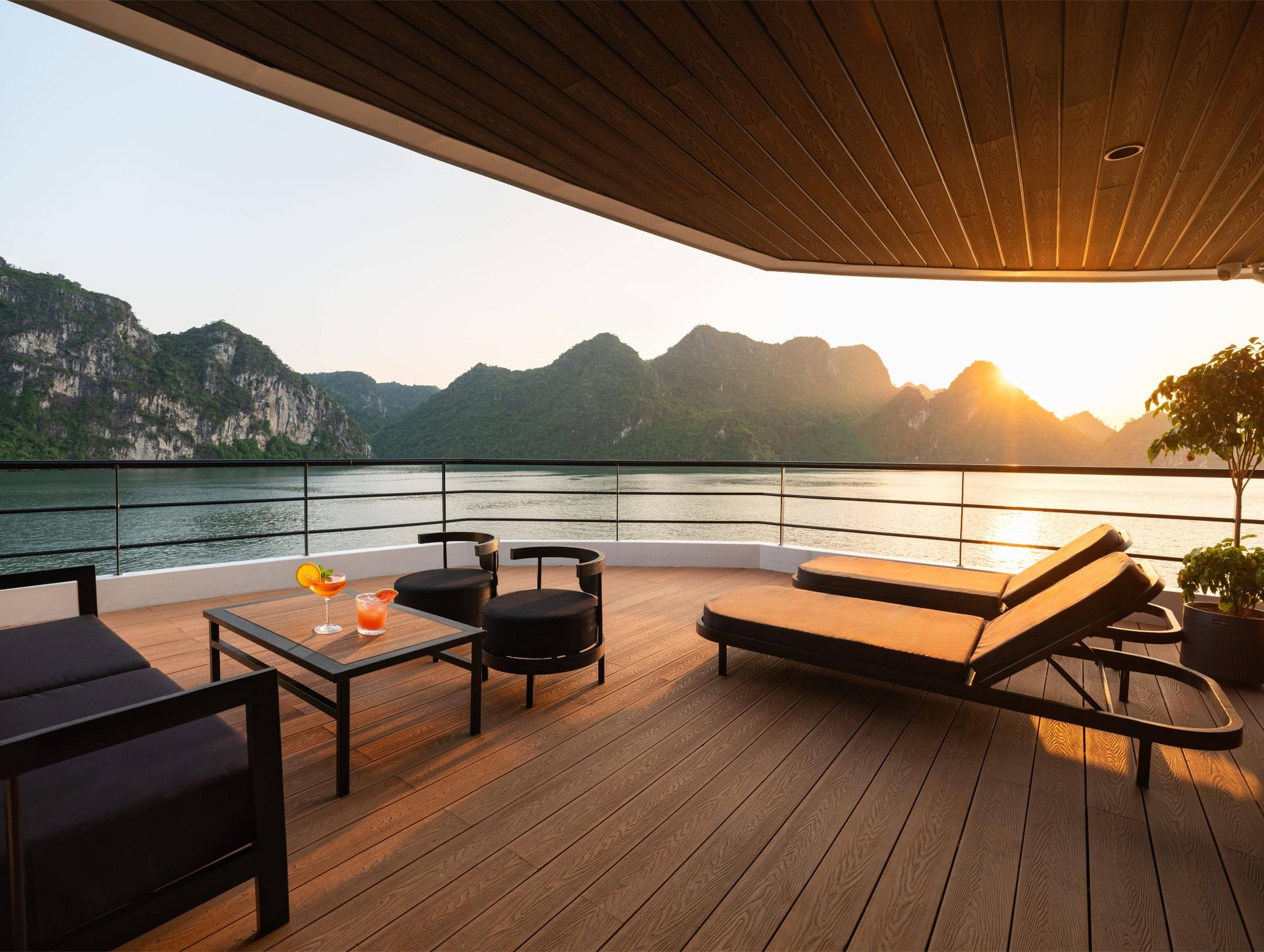 Celina Of The Sea 2D1N Cruise: Ha Long Bay & Lan Ha Bay Tour - Thumbnail 11