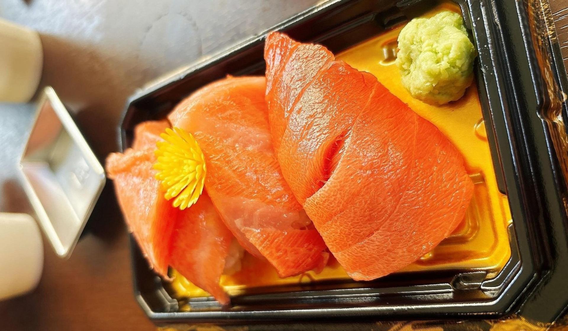 Tsukiji and Hamarikyu Gardens food tour - Thumbnail 7