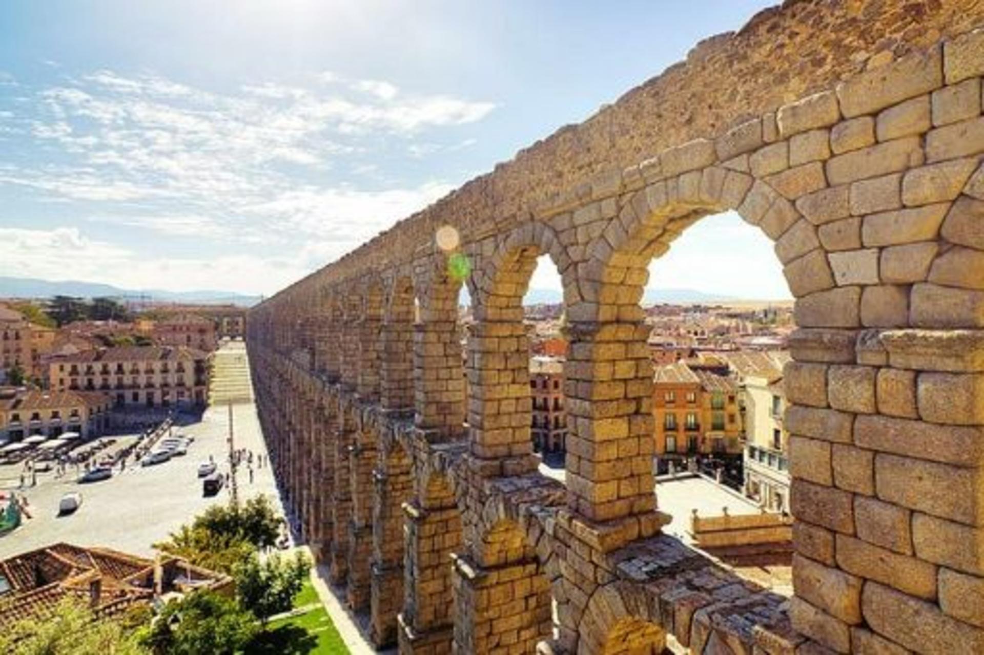 From Madrid: Segovia & Avila Day Trip with Optional Gourmet Lunch - Thumbnail 5