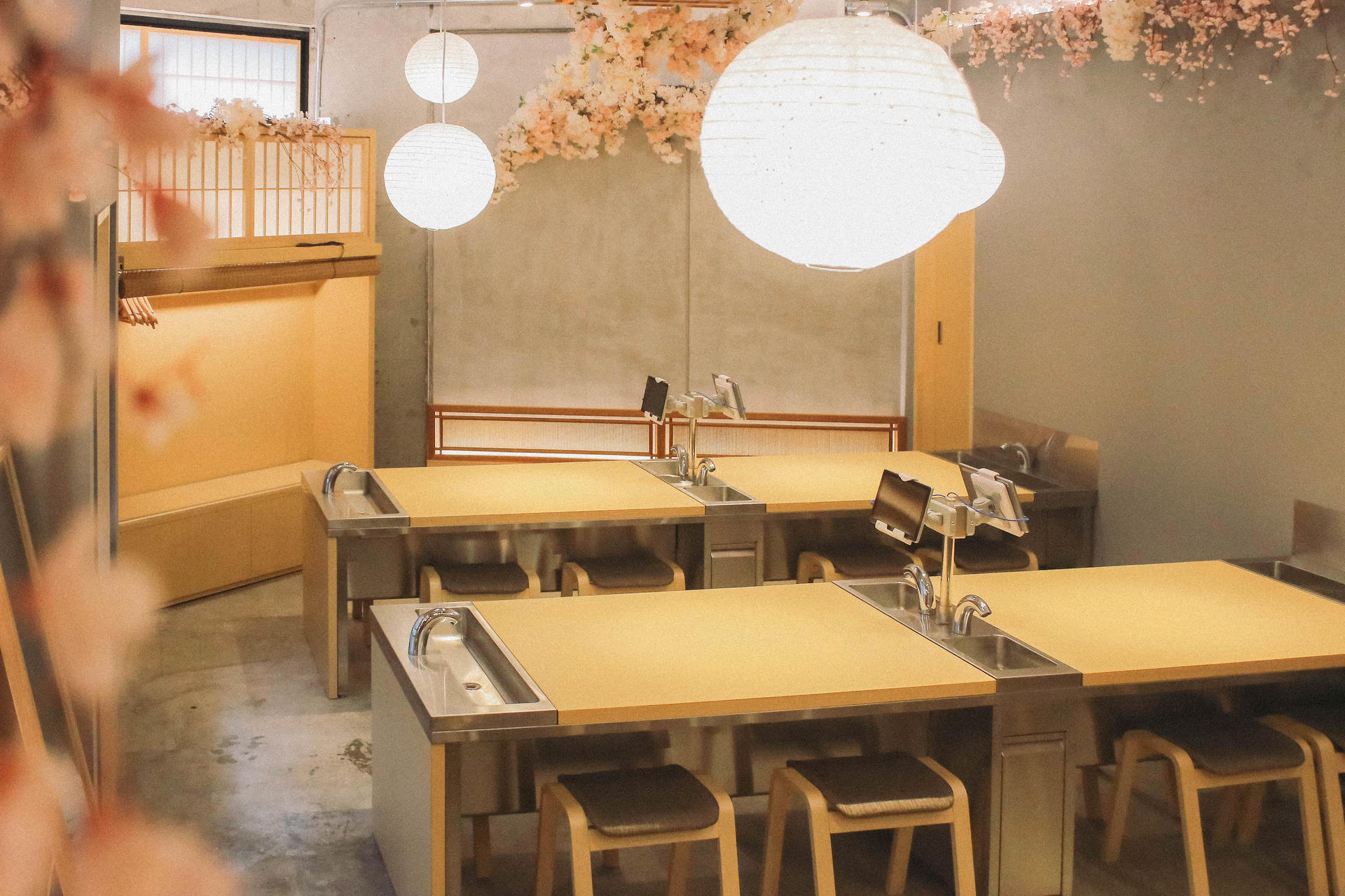 Sushi Making Class with Kimono near Tokyo Tower in Tokyo - Thumbnail 7